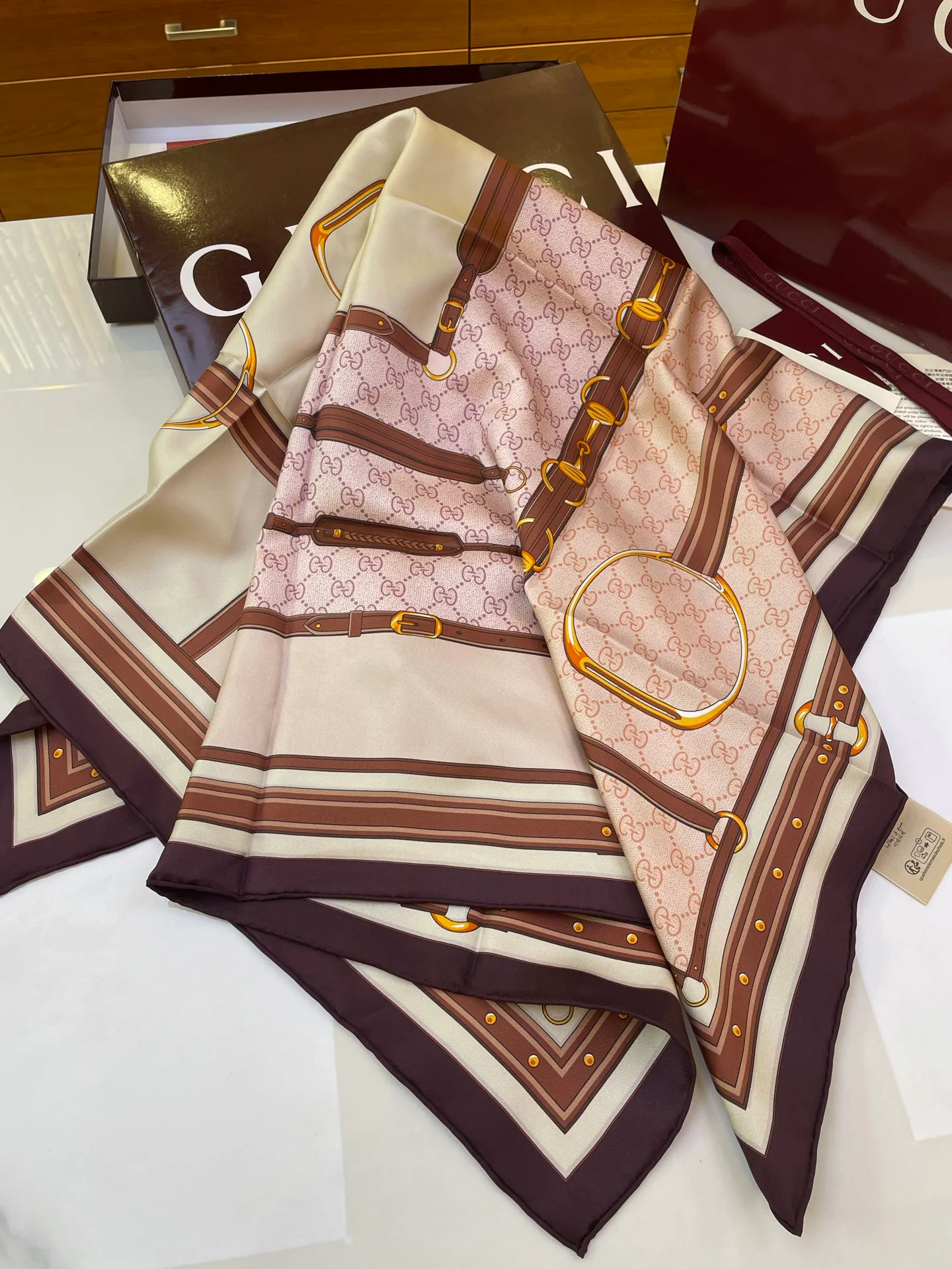 Шарфы Gucci 1981376