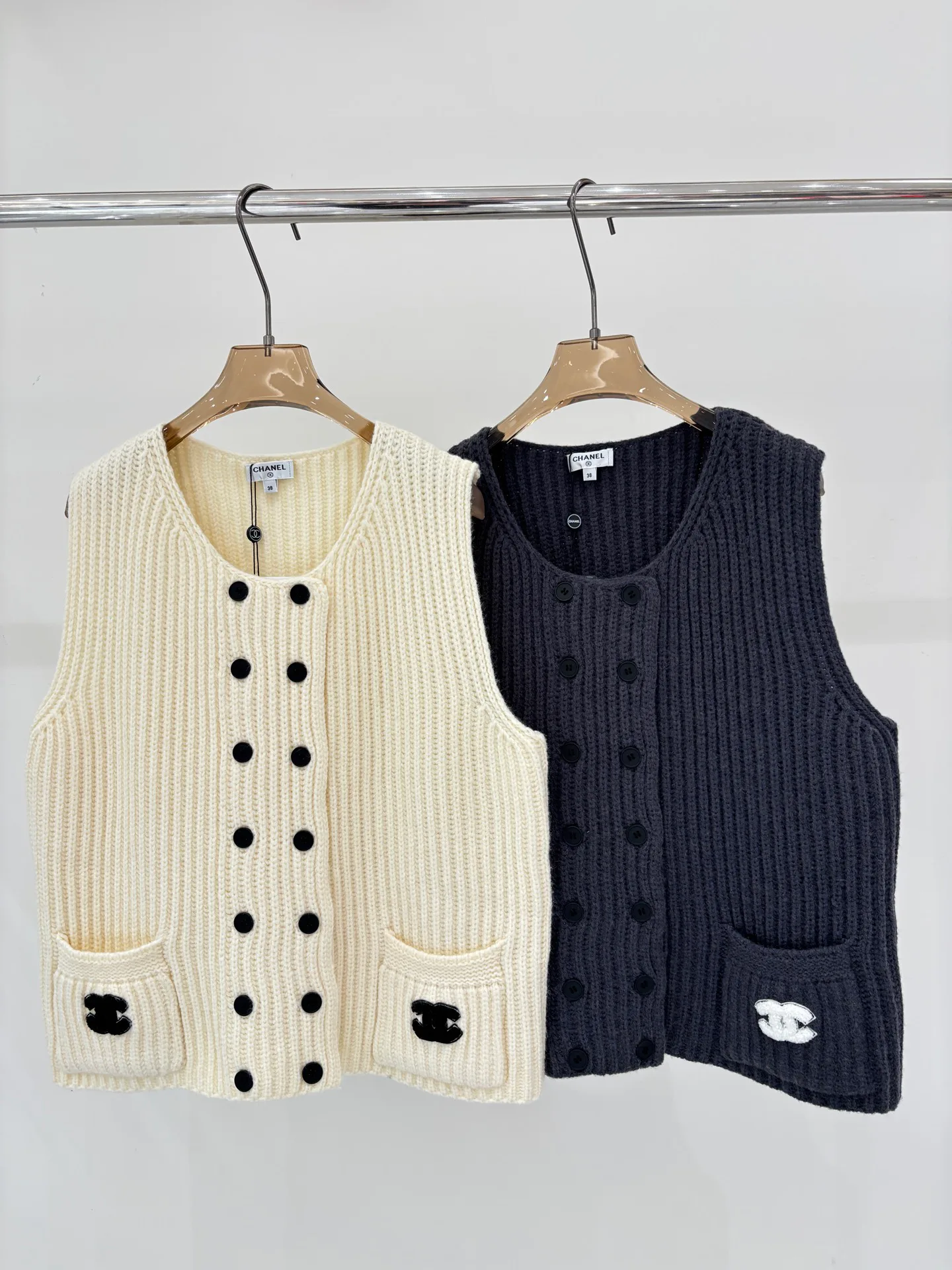 Жилеты Женские Chanel 5050270