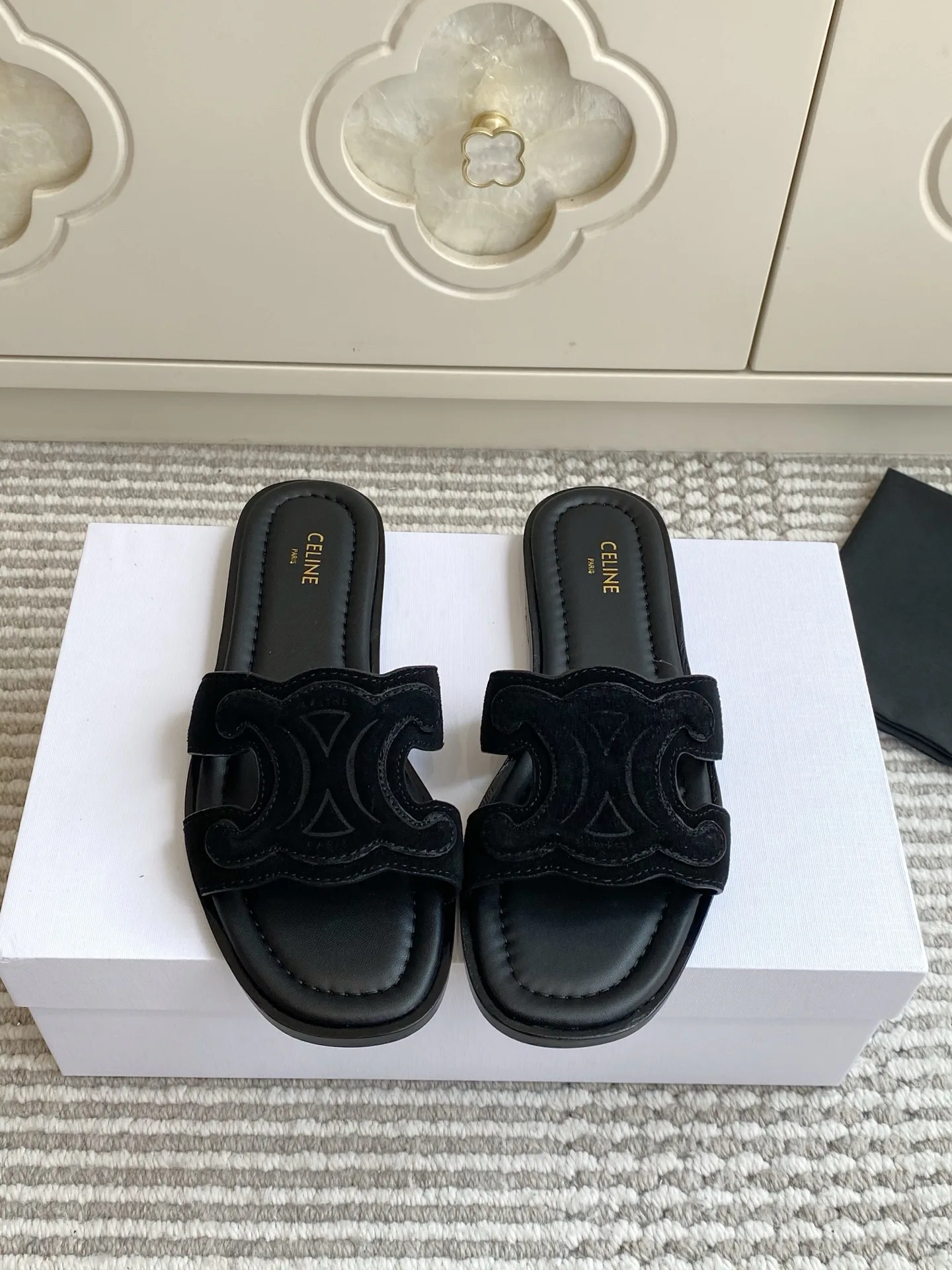Шлепанцы Женские Celine 17572140