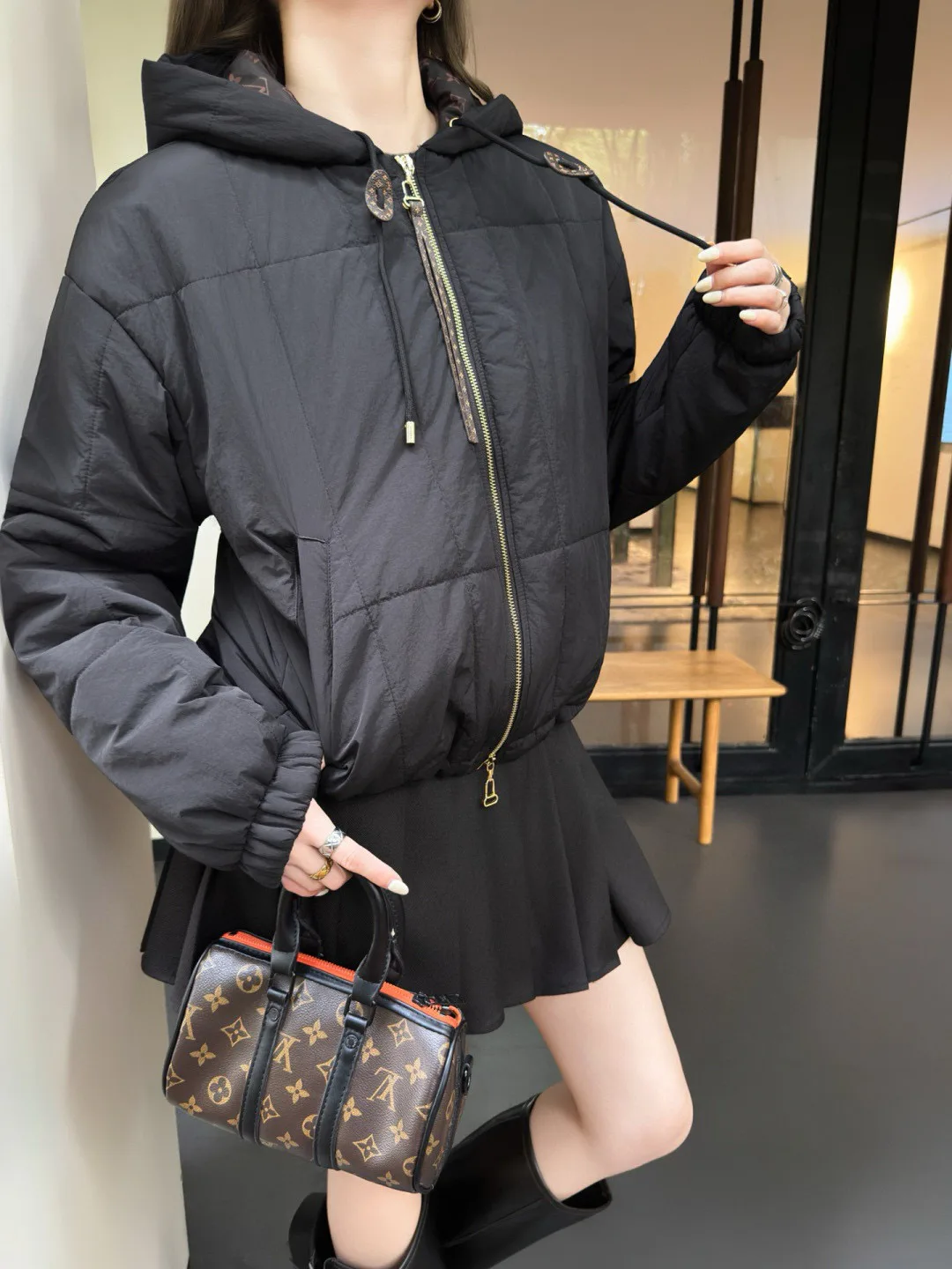 Куртки И Пуховики Женские Louis Vuitton 1675899