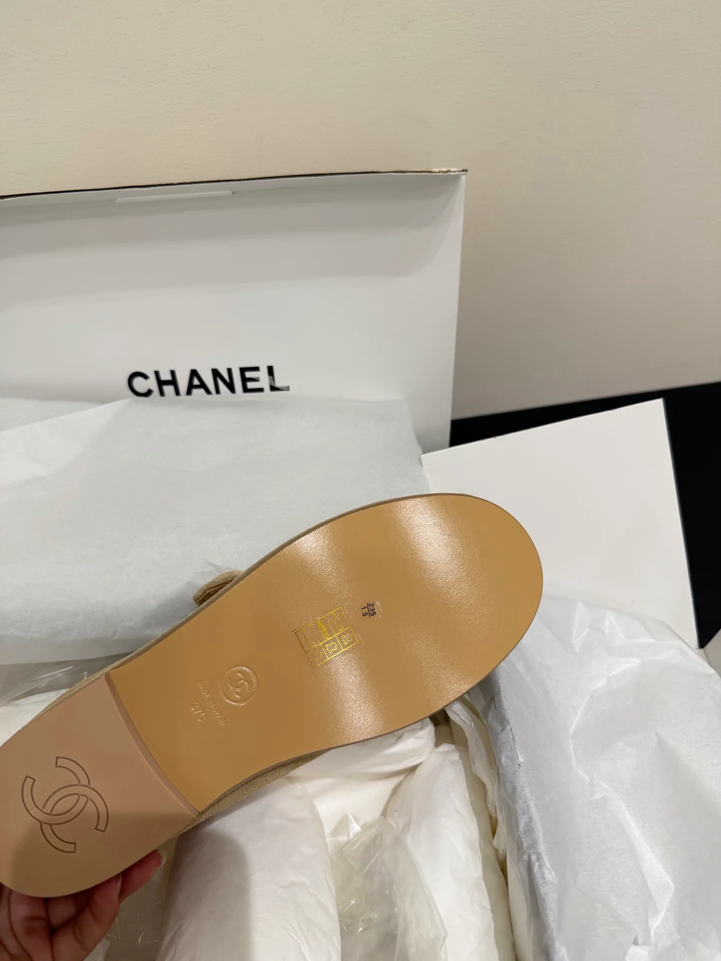 Туфли Женские Chanel 18701837
