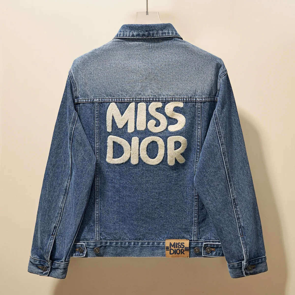 Куртки И Пуховики Женские Christian Dior 2428