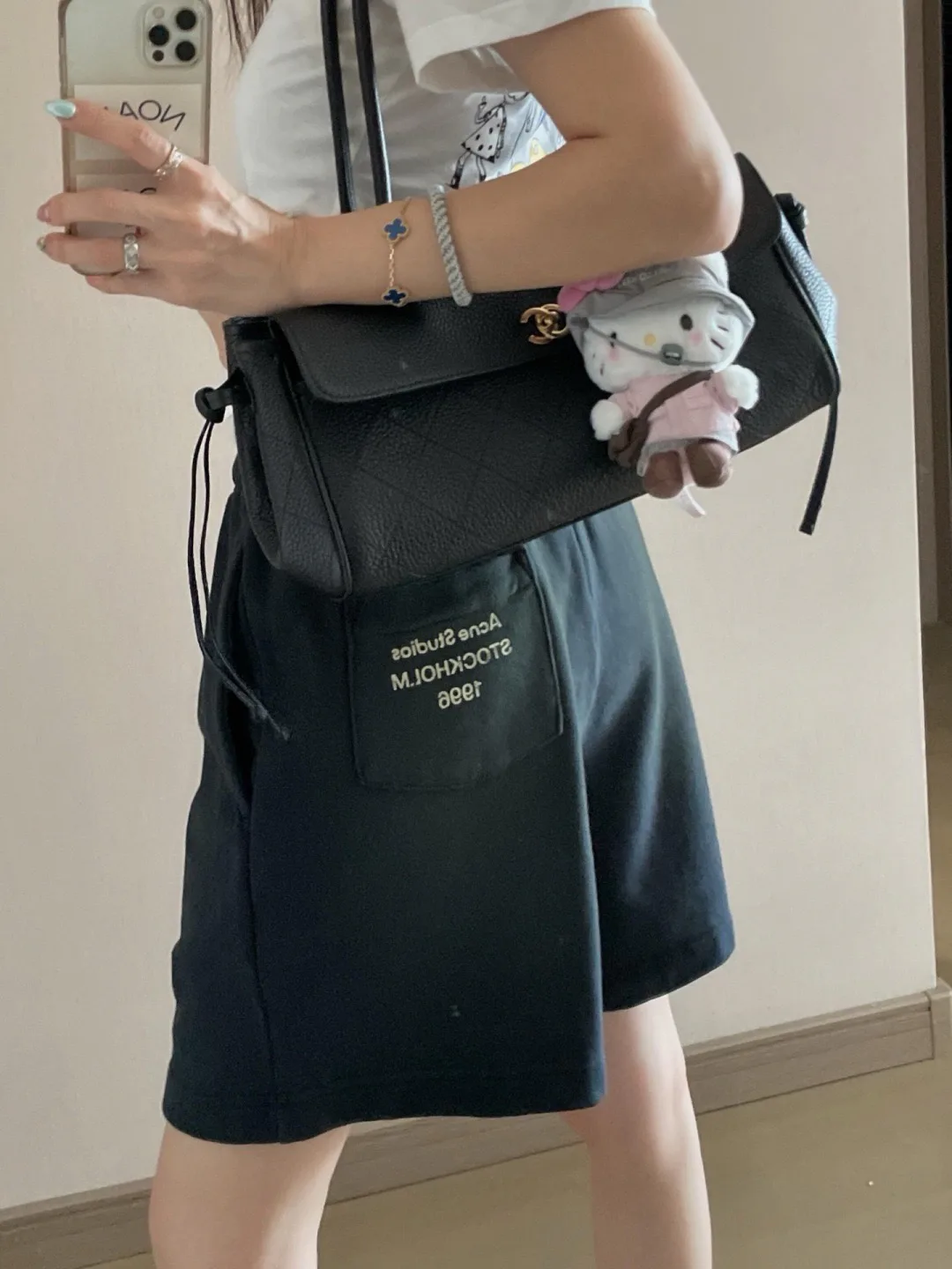 Шорты Женские Acne Studios 17960662