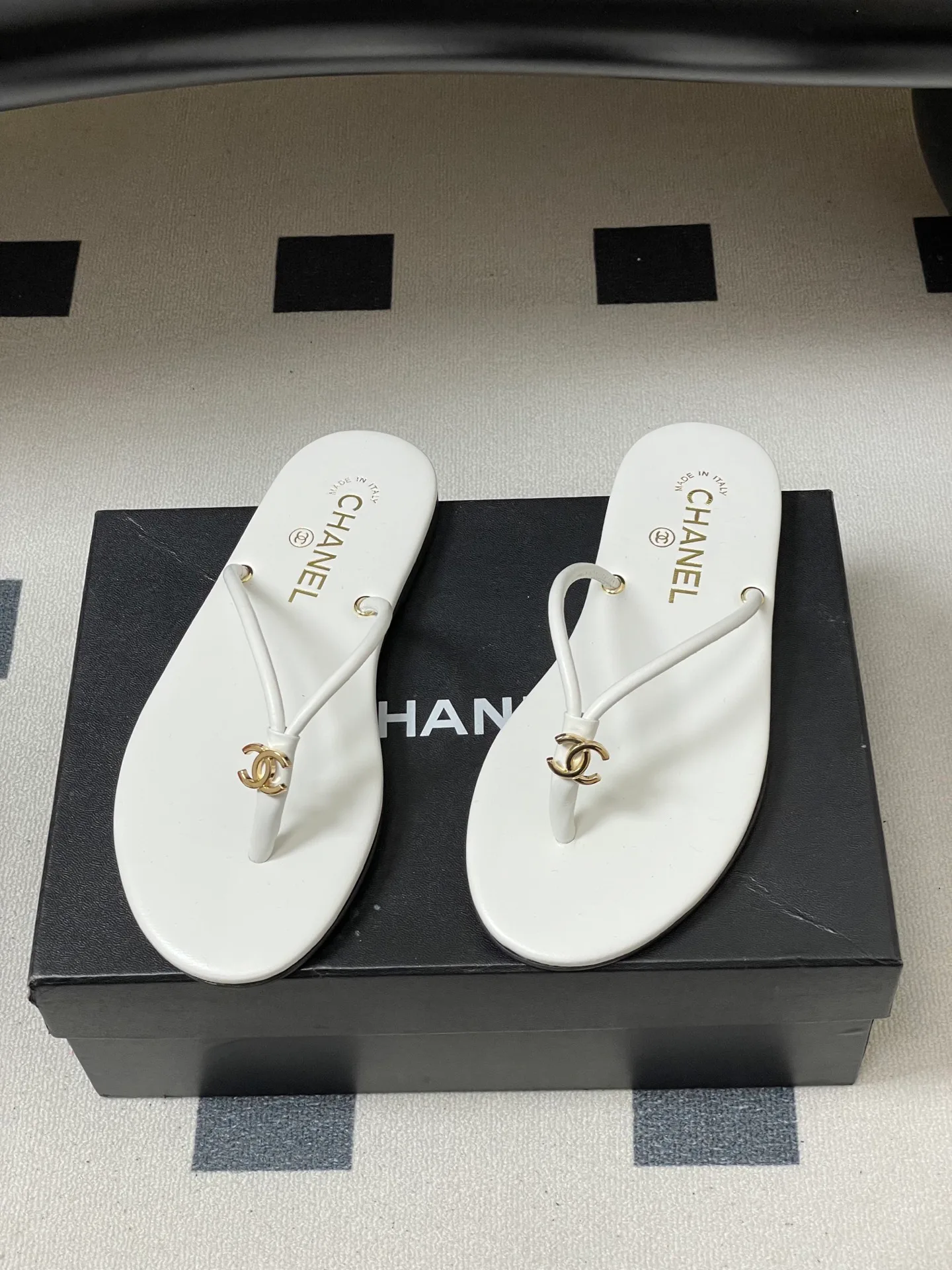 Шлепанцы Женские Chanel 11886475