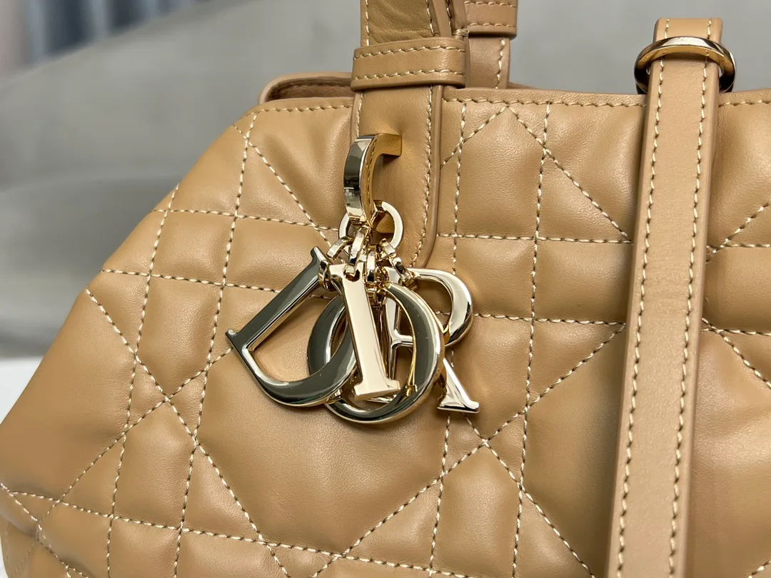 Классические Сумки Женские Christian Dior 11775942