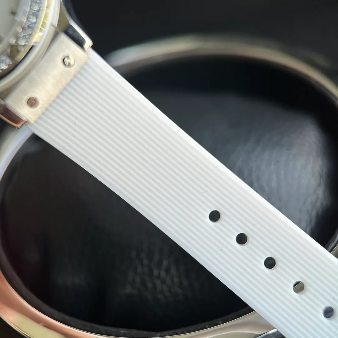 Часы Женские Hublot 17629713