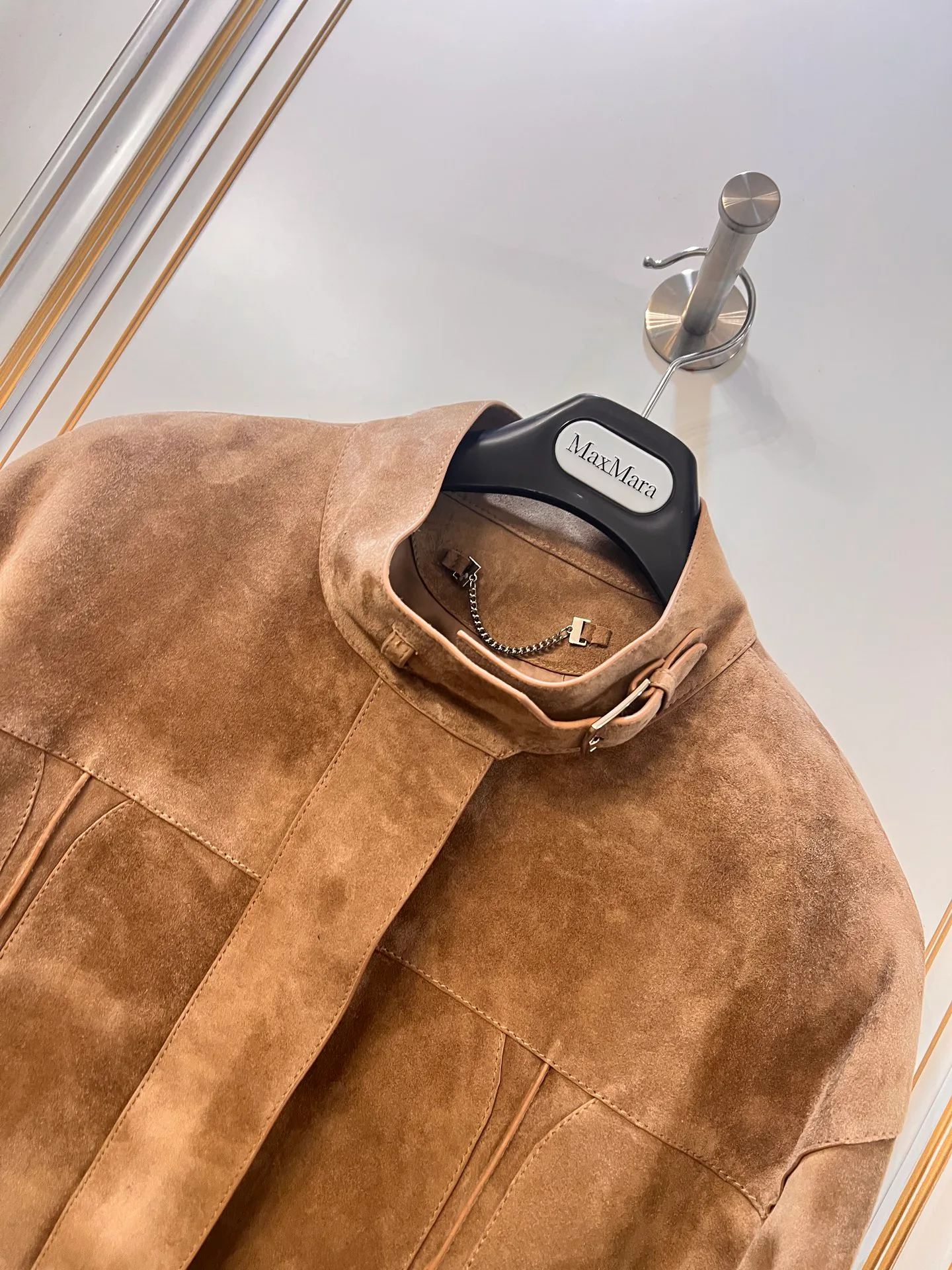Кожаные Куртки И Дублёнки Женские Loewe 11413783