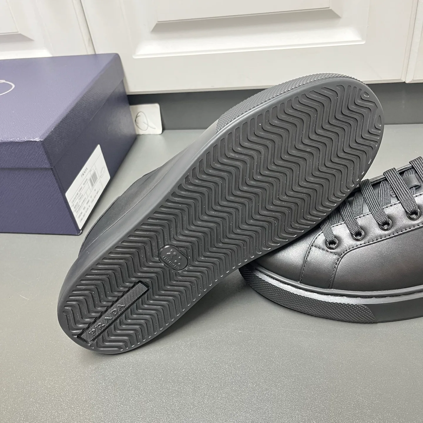 Кроссовки Мужские Prada 17457812