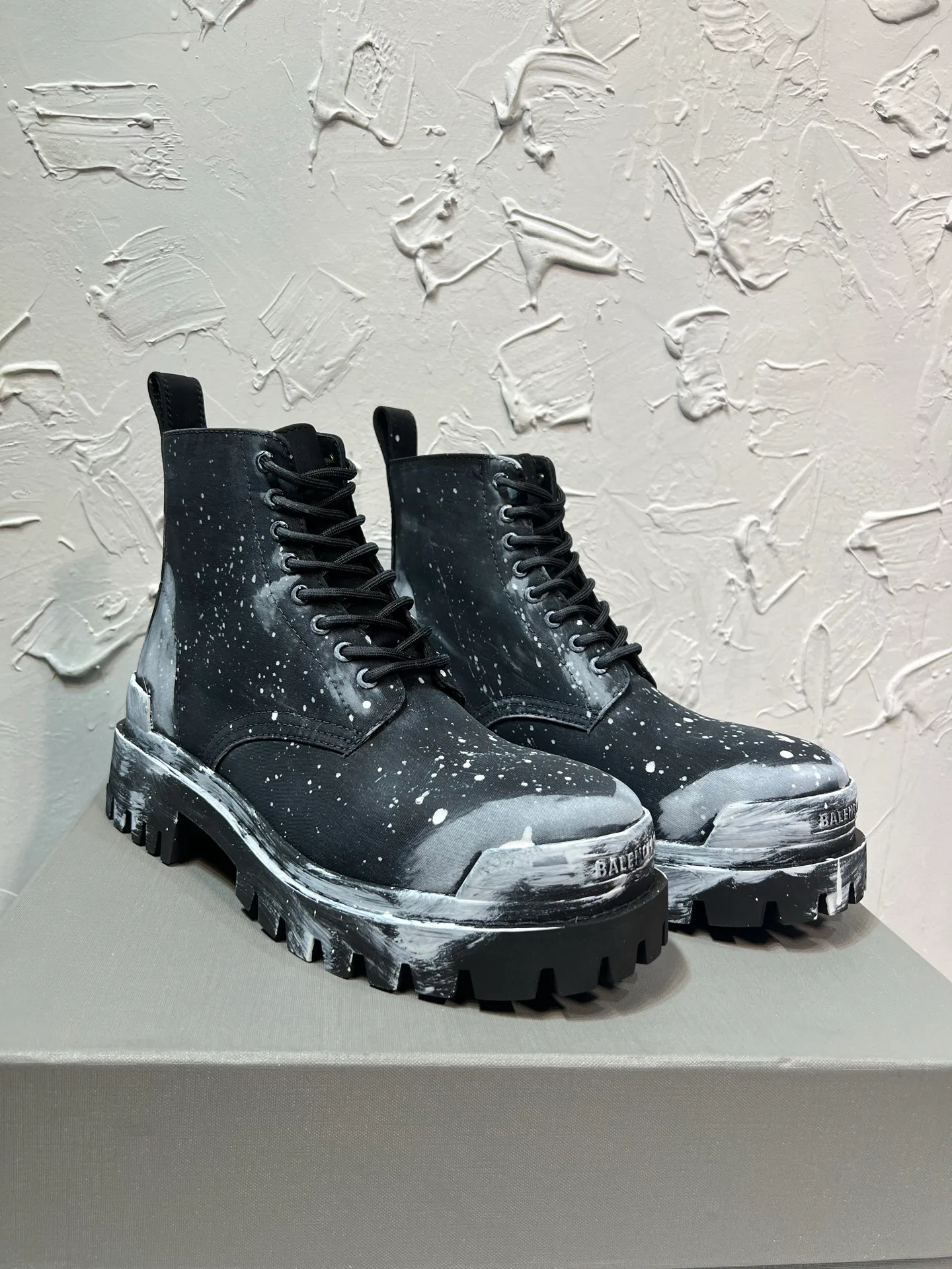 Ботинки Мужские Balenciaga 8979434