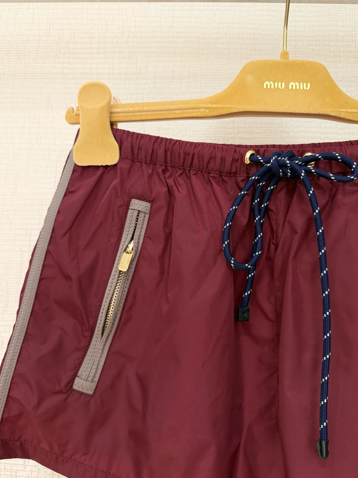 Шорты Женские Miu Miu 4691471