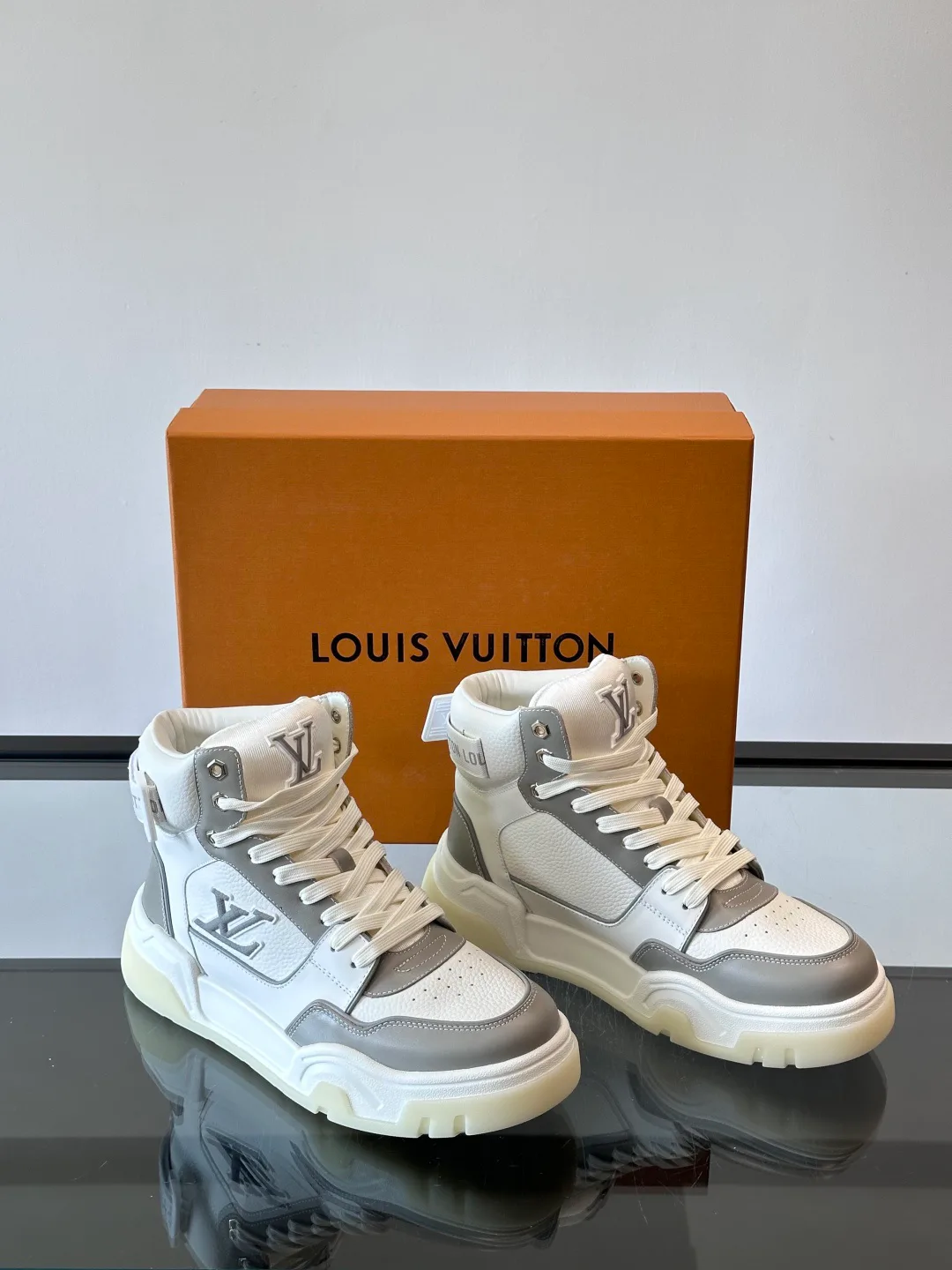 Сникерсы Мужские Louis Vuitton 284116