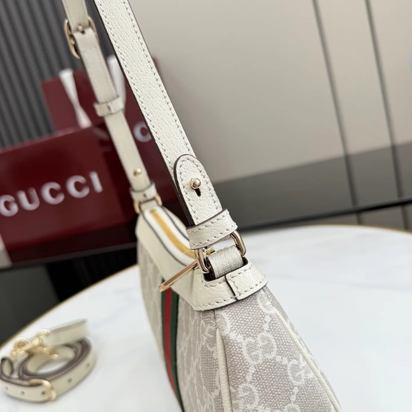 Классические Сумки Женские Gucci 13435211