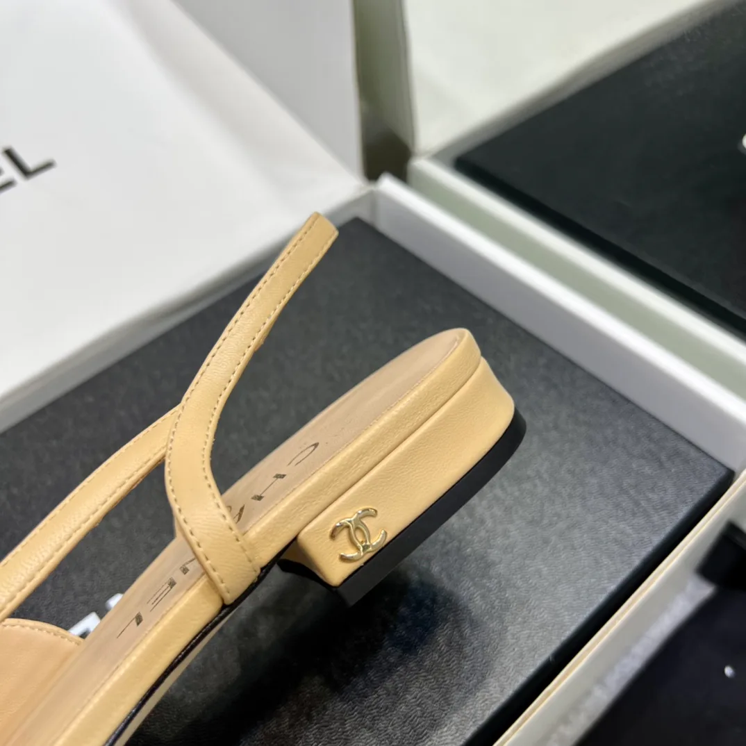 Туфли Женские Chanel 10831777