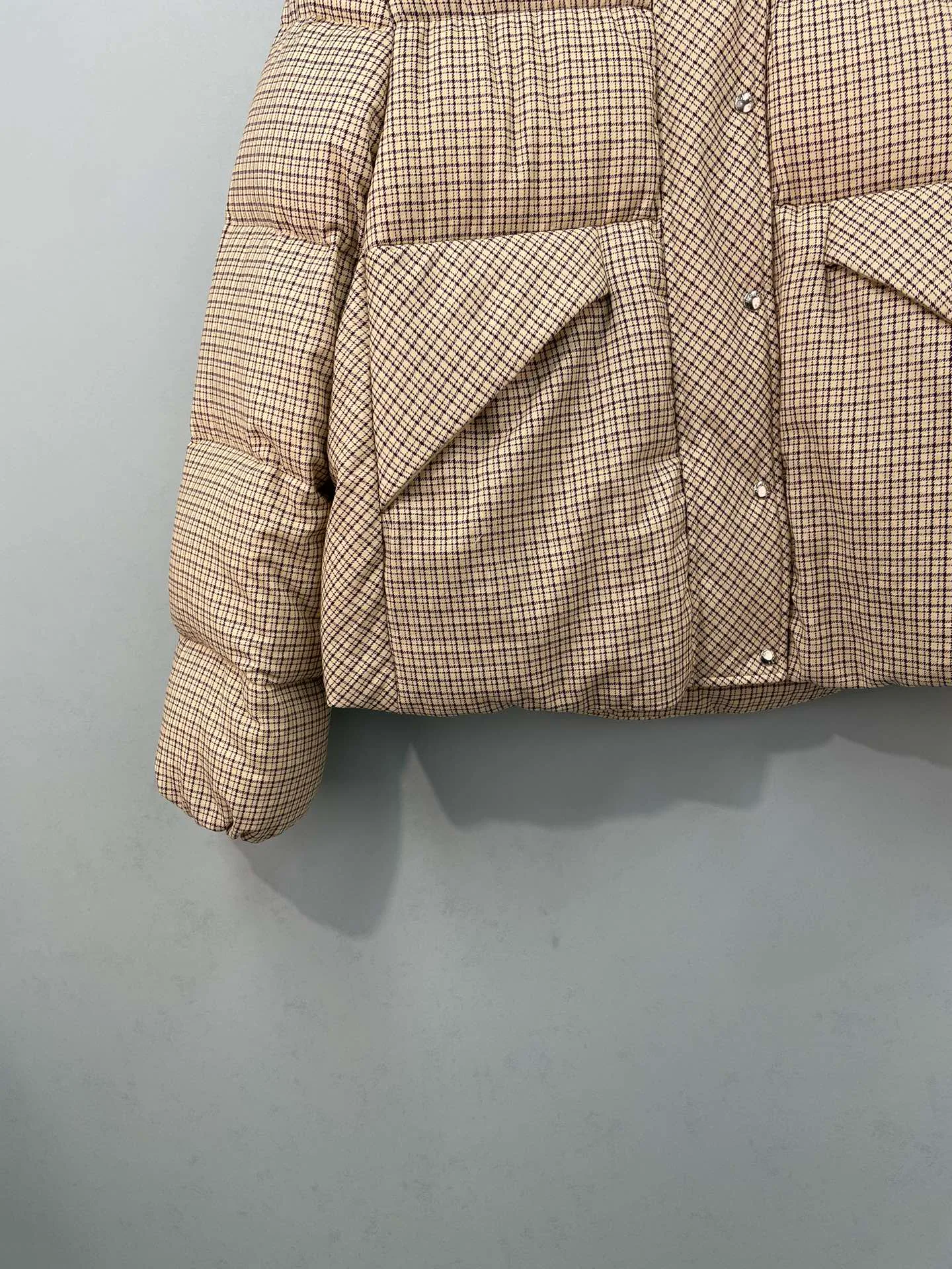 Куртки И Пуховики Женские Moncler 18662344