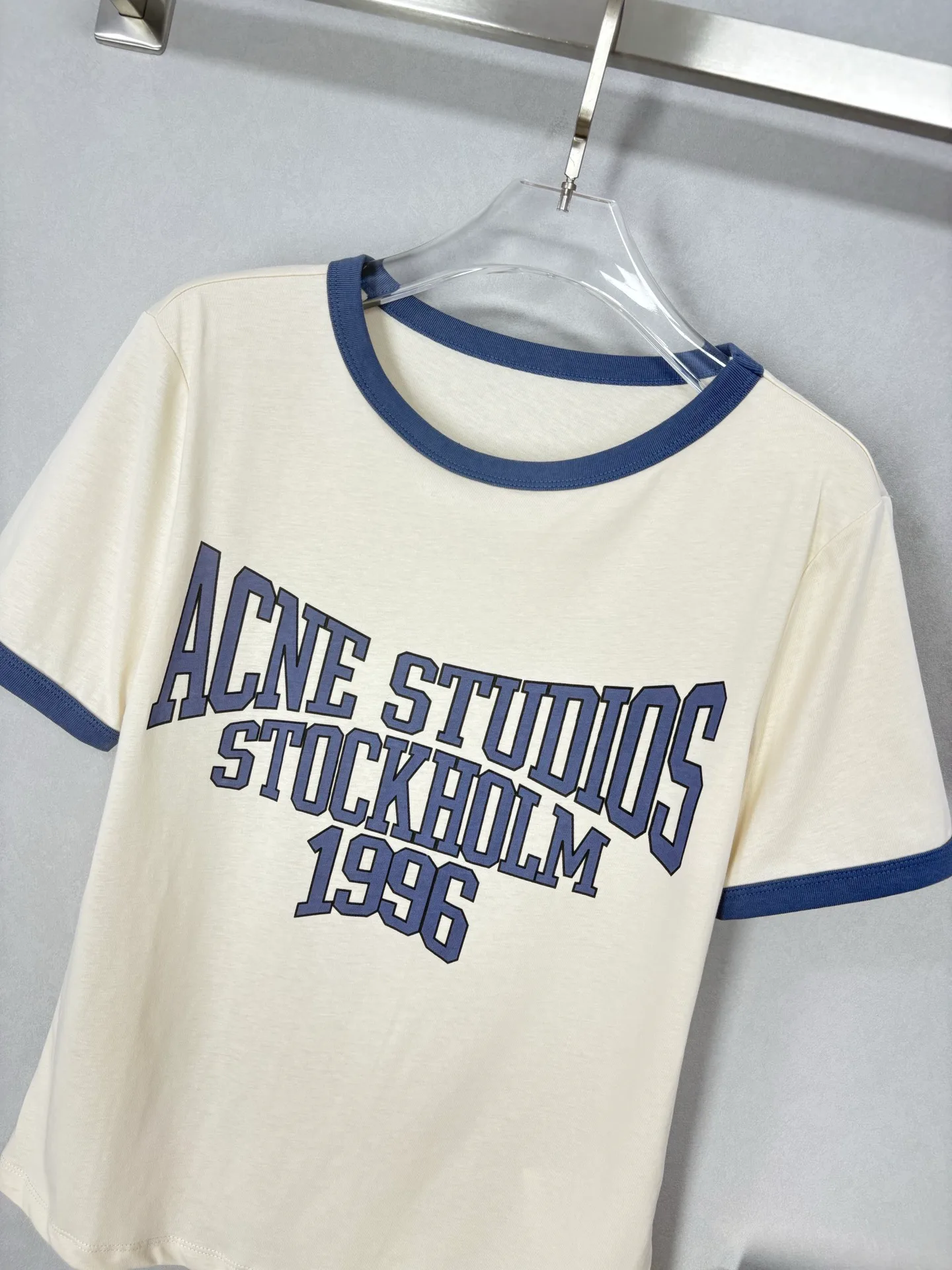 Футболки Женские Acne Studios 16834944