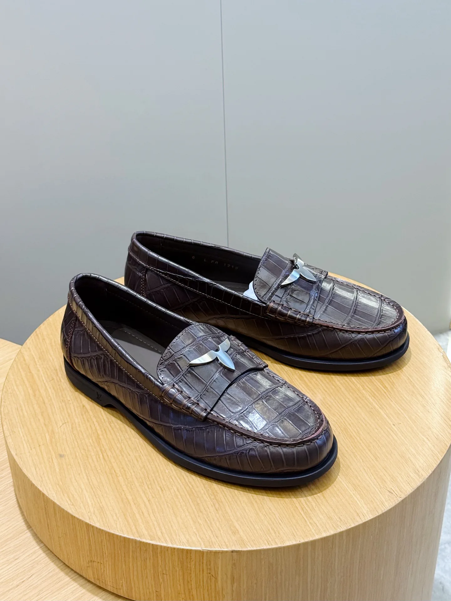Лоферы И Туфли Мужские Louis Vuitton 18277846