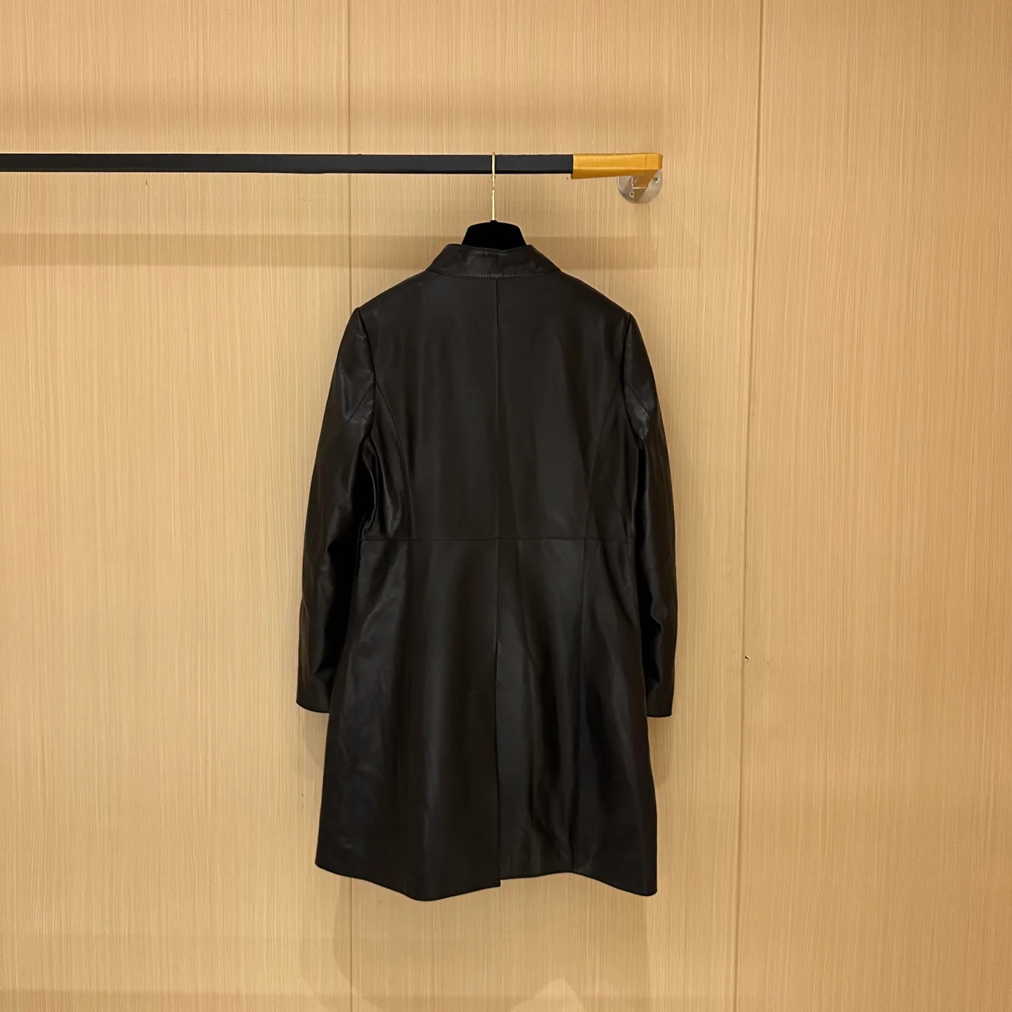 Кожаные Куртки И Дублёнки Женские Chanel 10810453