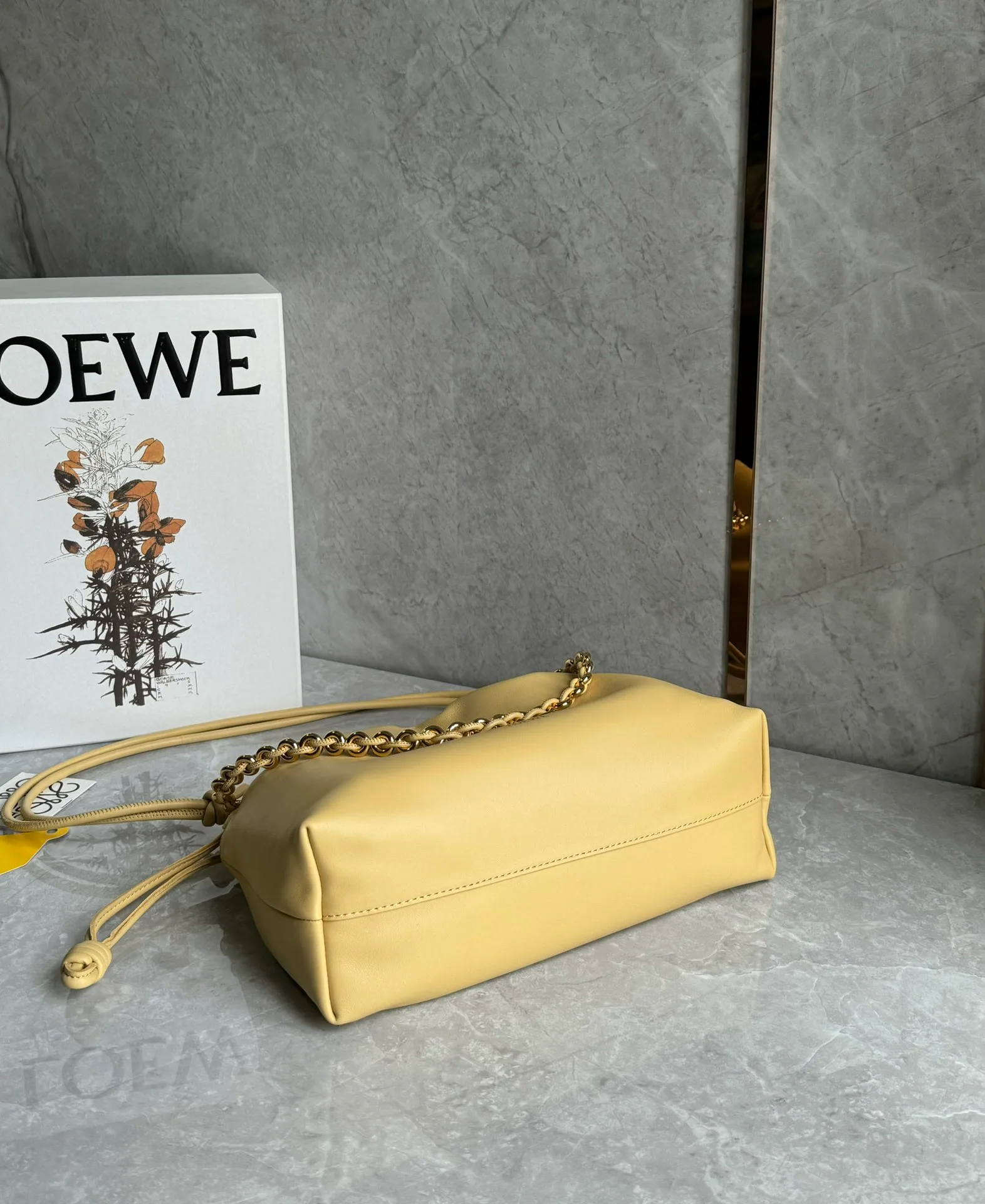 Классические Сумки Женские Loewe 18030413
