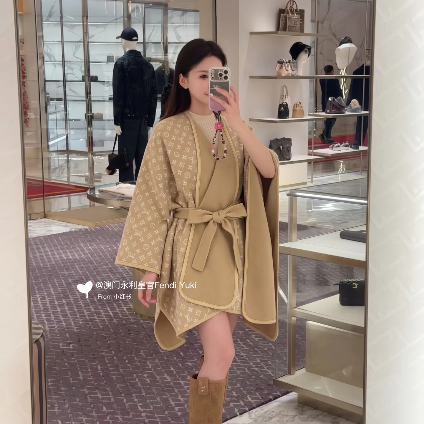 Пальто Женские Louis Vuitton 18262606