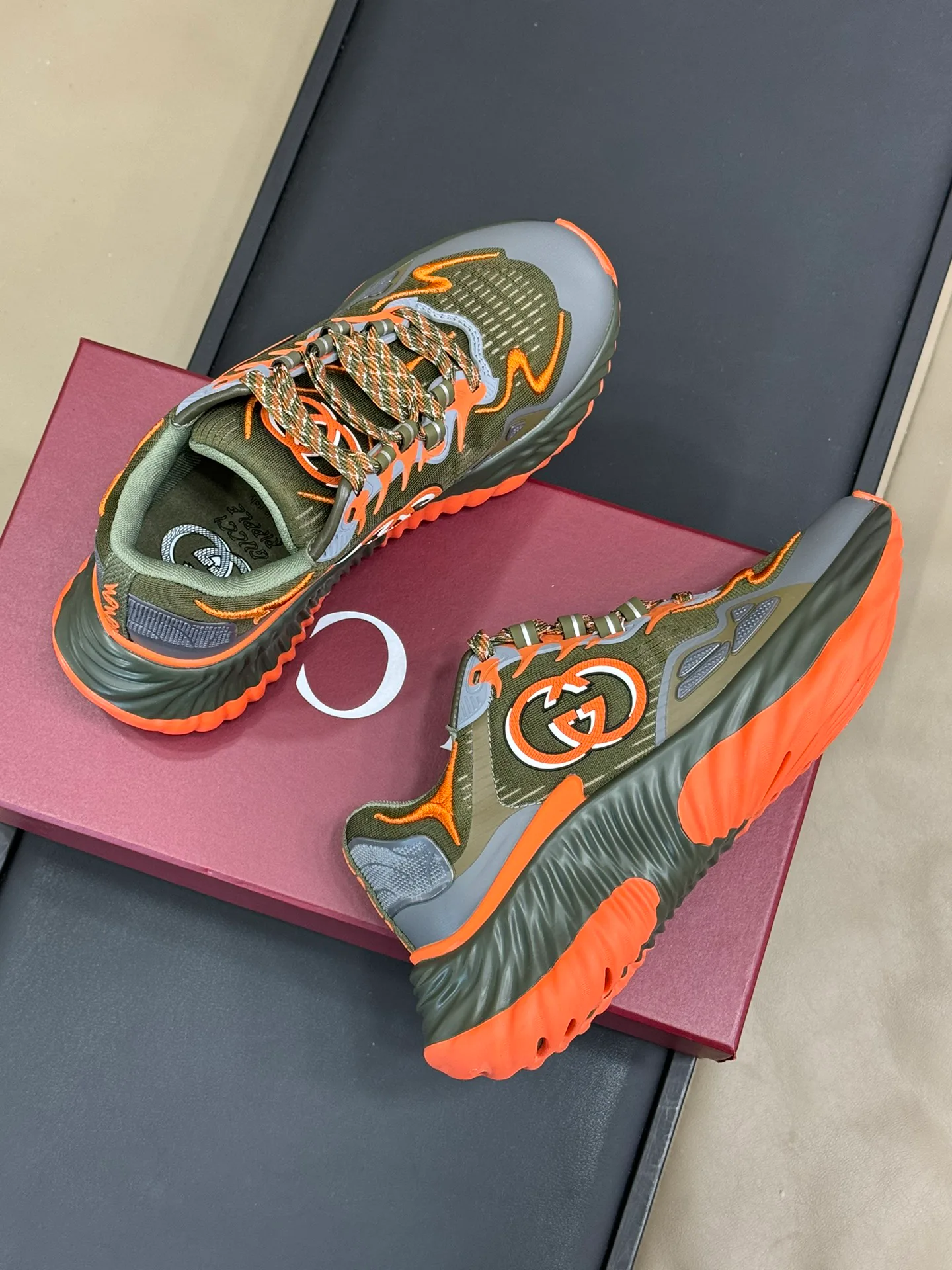 Кроссовки Женские Gucci 2965