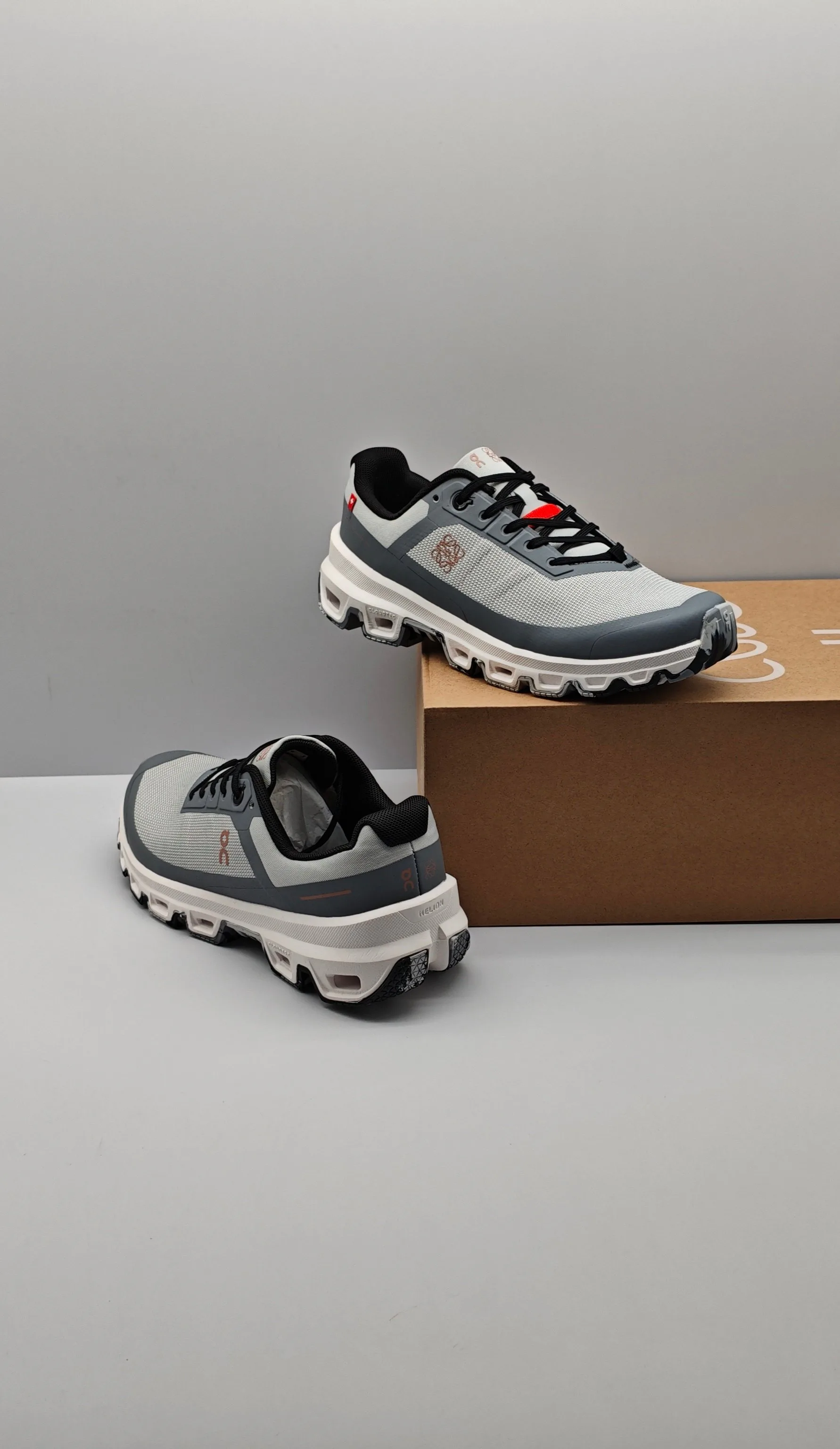 Кроссовки Женские Loewe 13193870