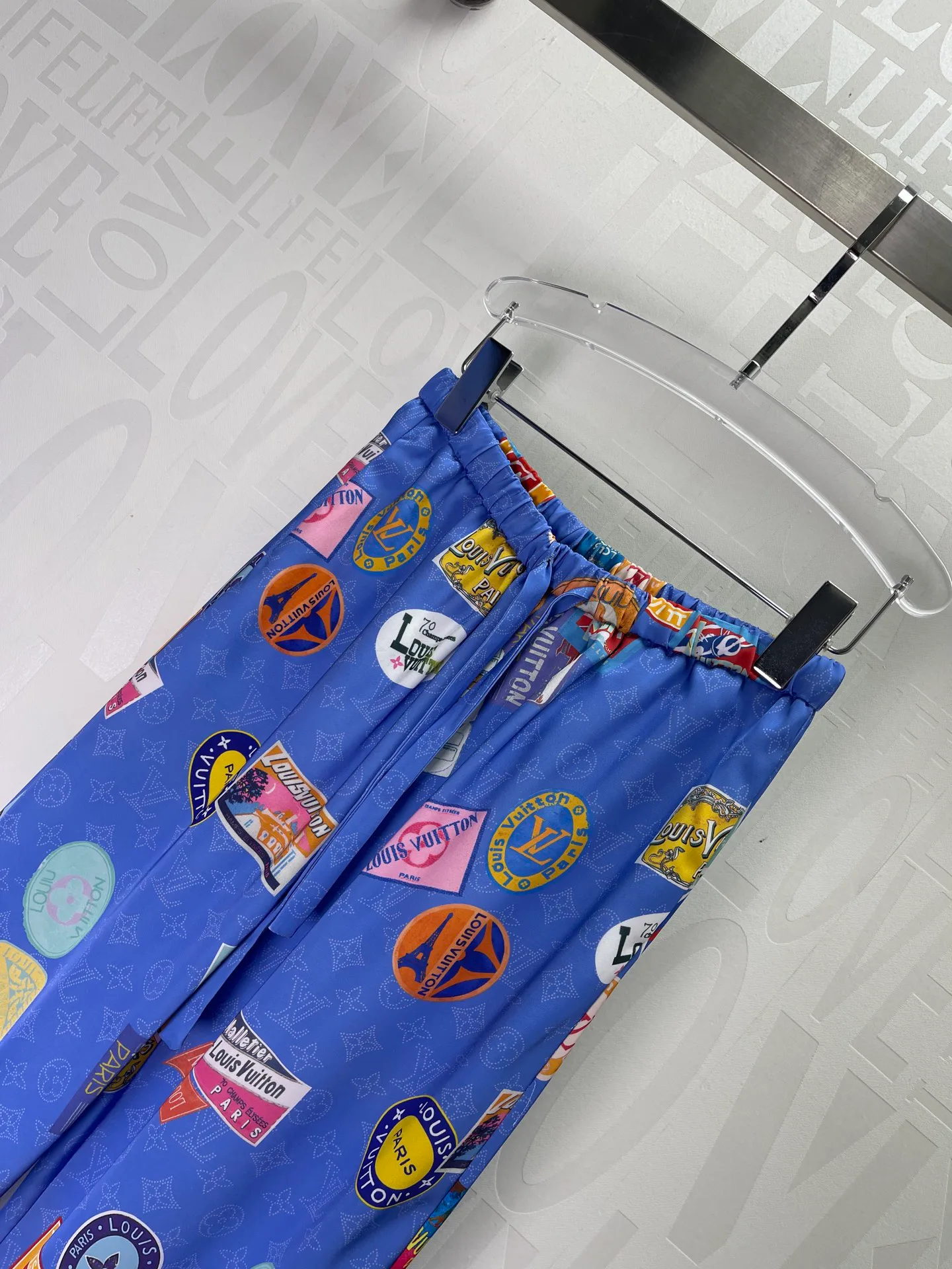 Брюки Женские Louis Vuitton 950702