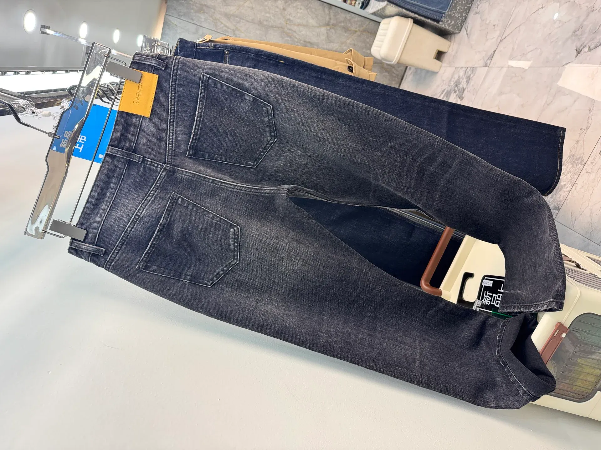 Джинсы Мужские Saint Laurent 67350