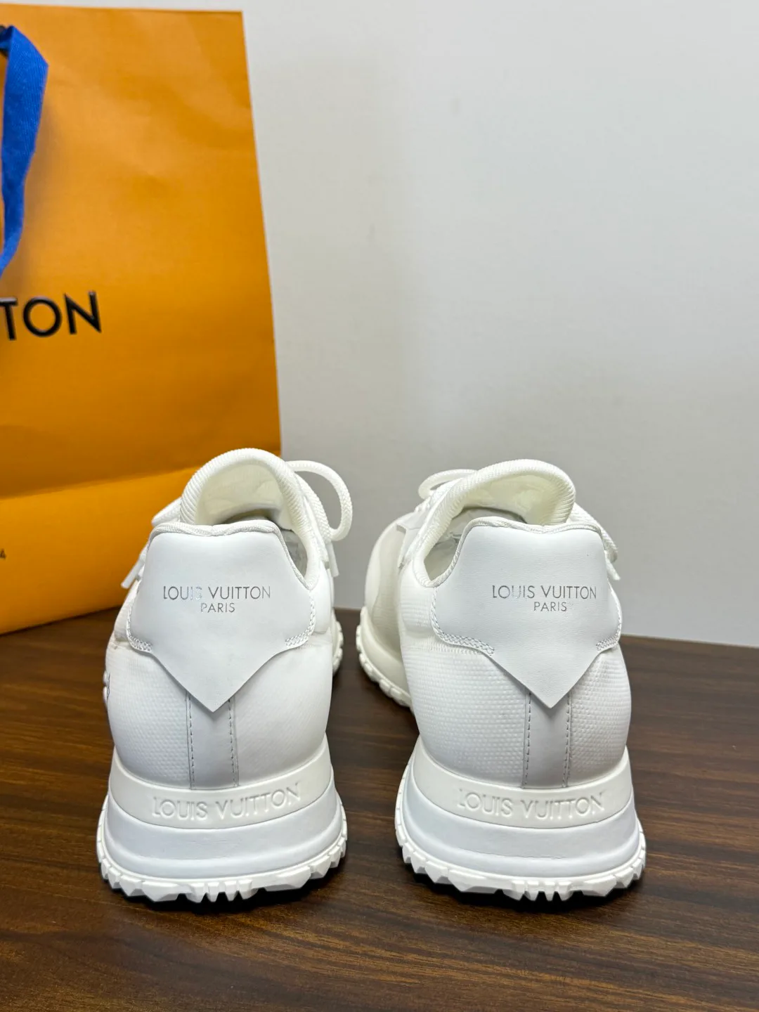Кроссовки Мужские Louis Vuitton 19736034