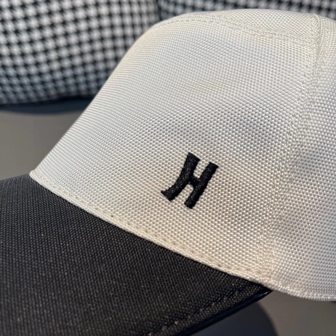 Головные Уборы Hermes 11529570