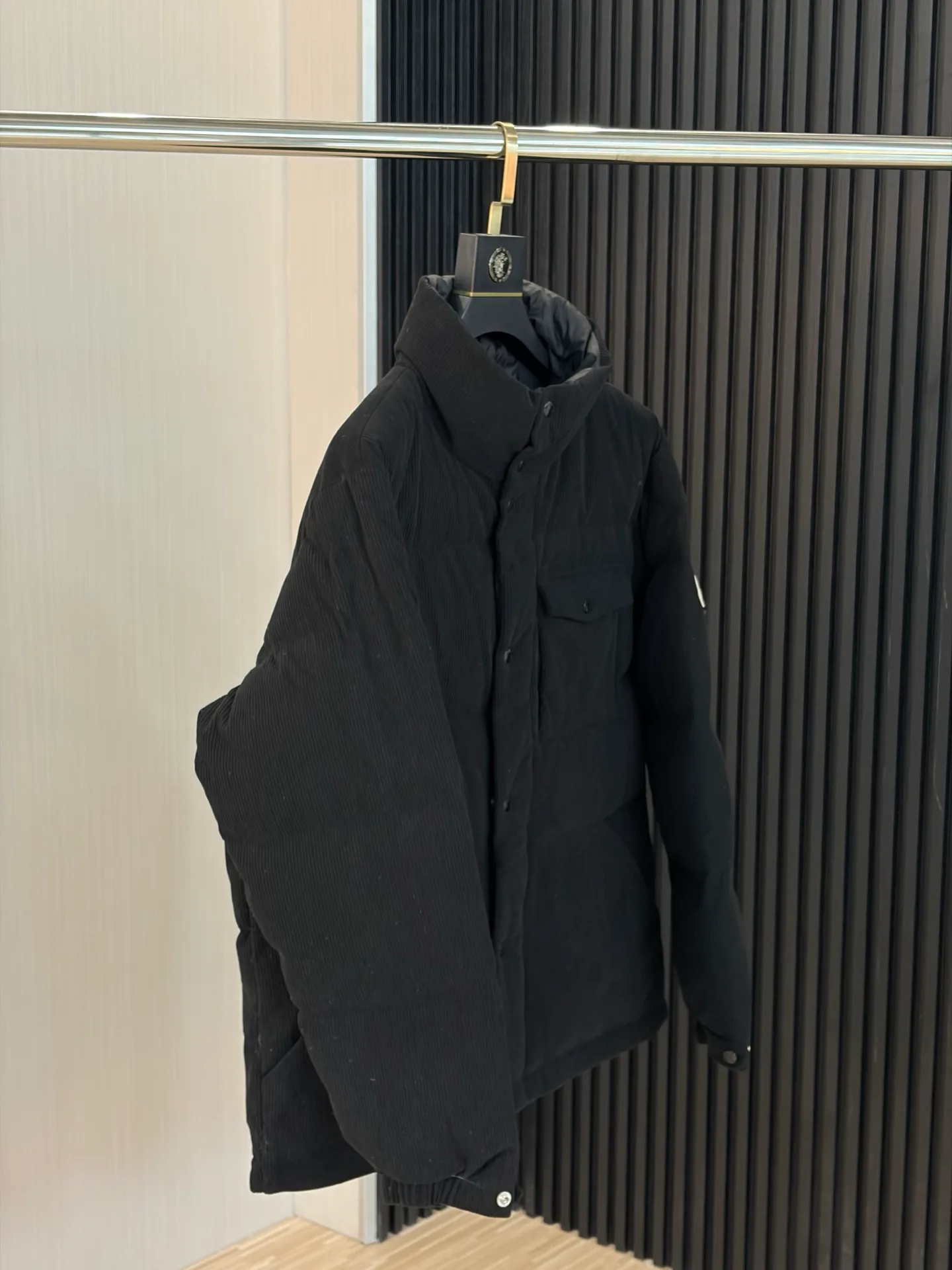 Куртки И Пуховики Мужские Moncler 18199458