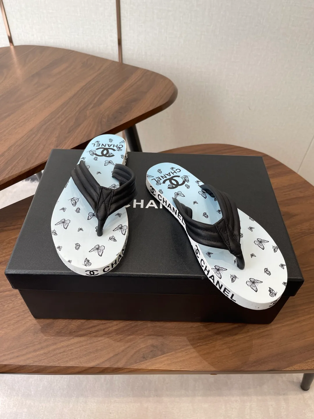 Шлепанцы Женские Chanel 11498250