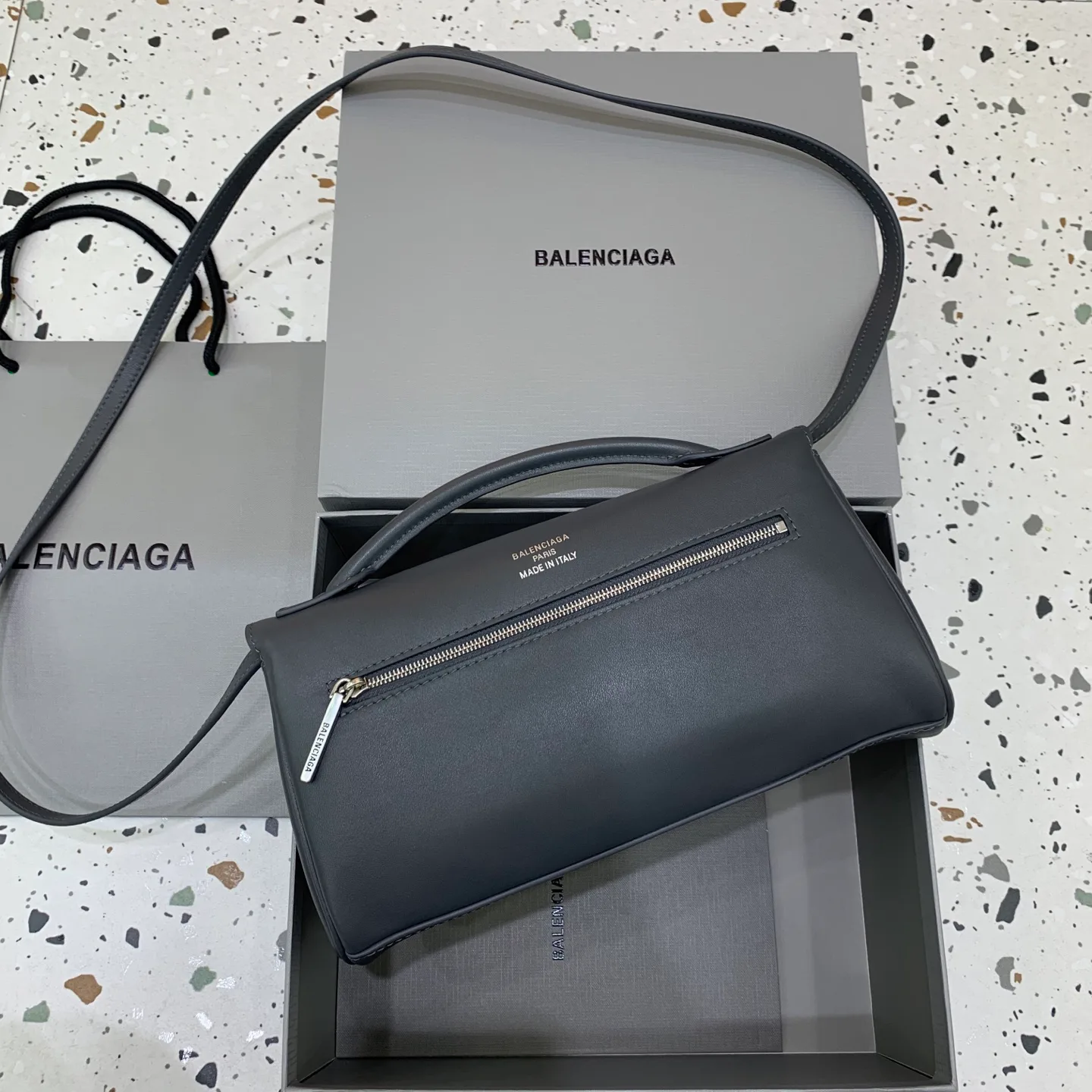 Клатчи Женские Balenciaga 13552729