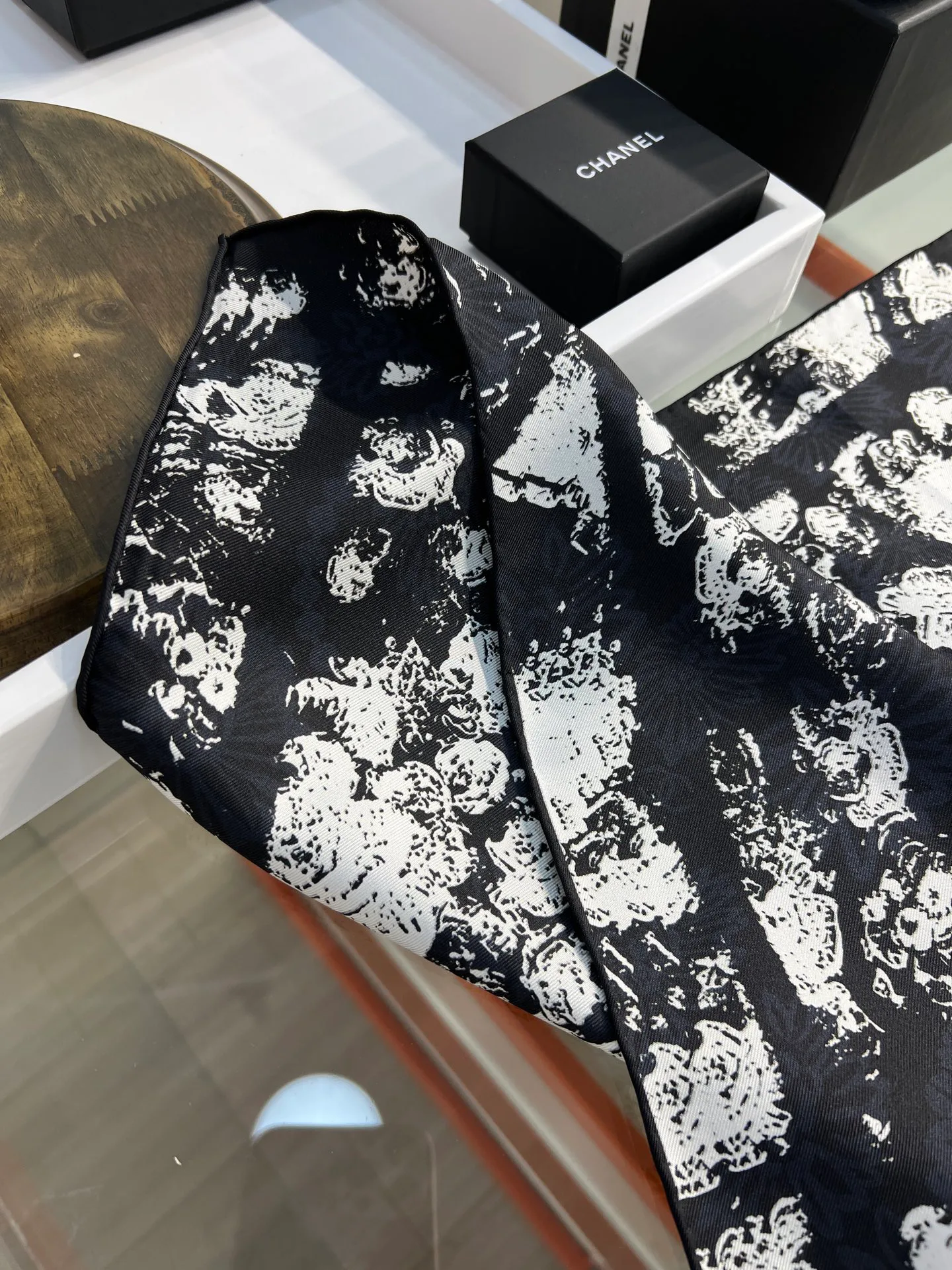 Платки Chanel 11445231