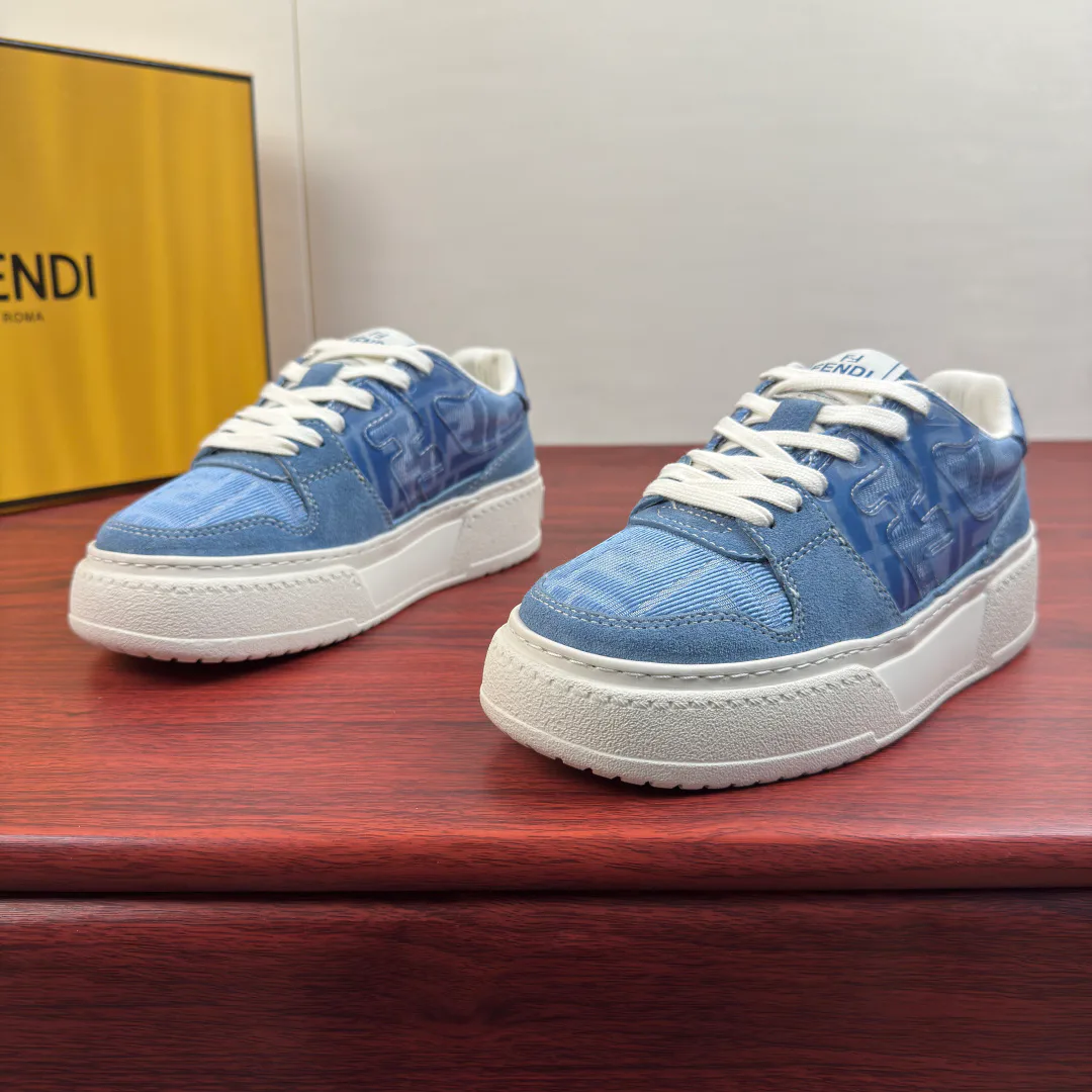 Кроссовки Женские Fendi 18119031