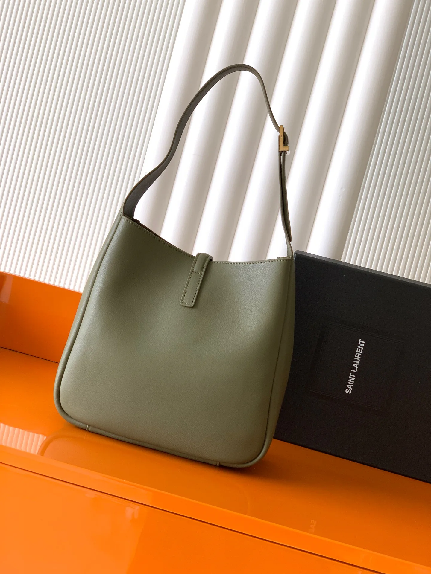 Классические Сумки Женские Saint Laurent 11309810