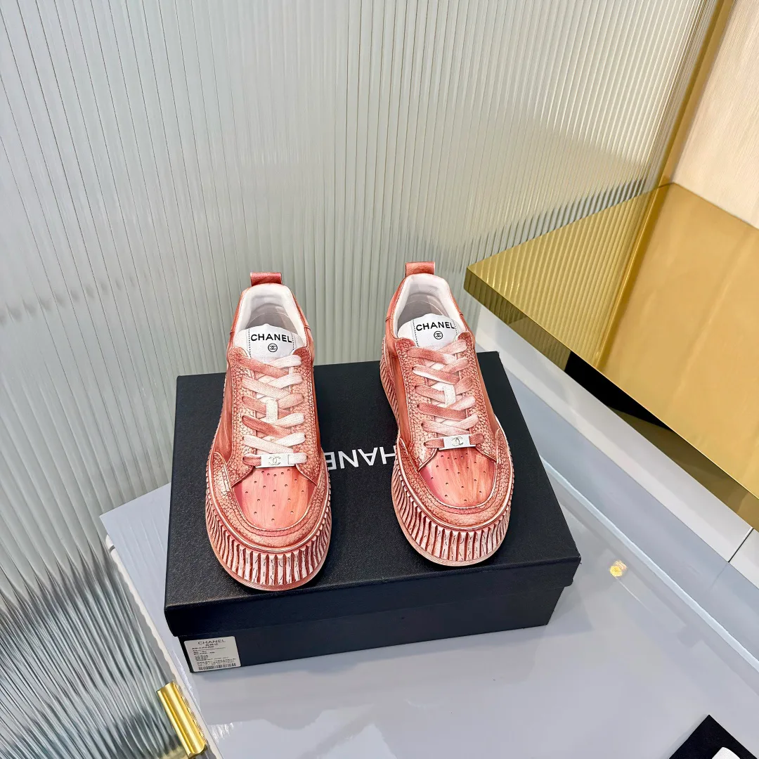 Кроссовки Женские Chanel 11605950