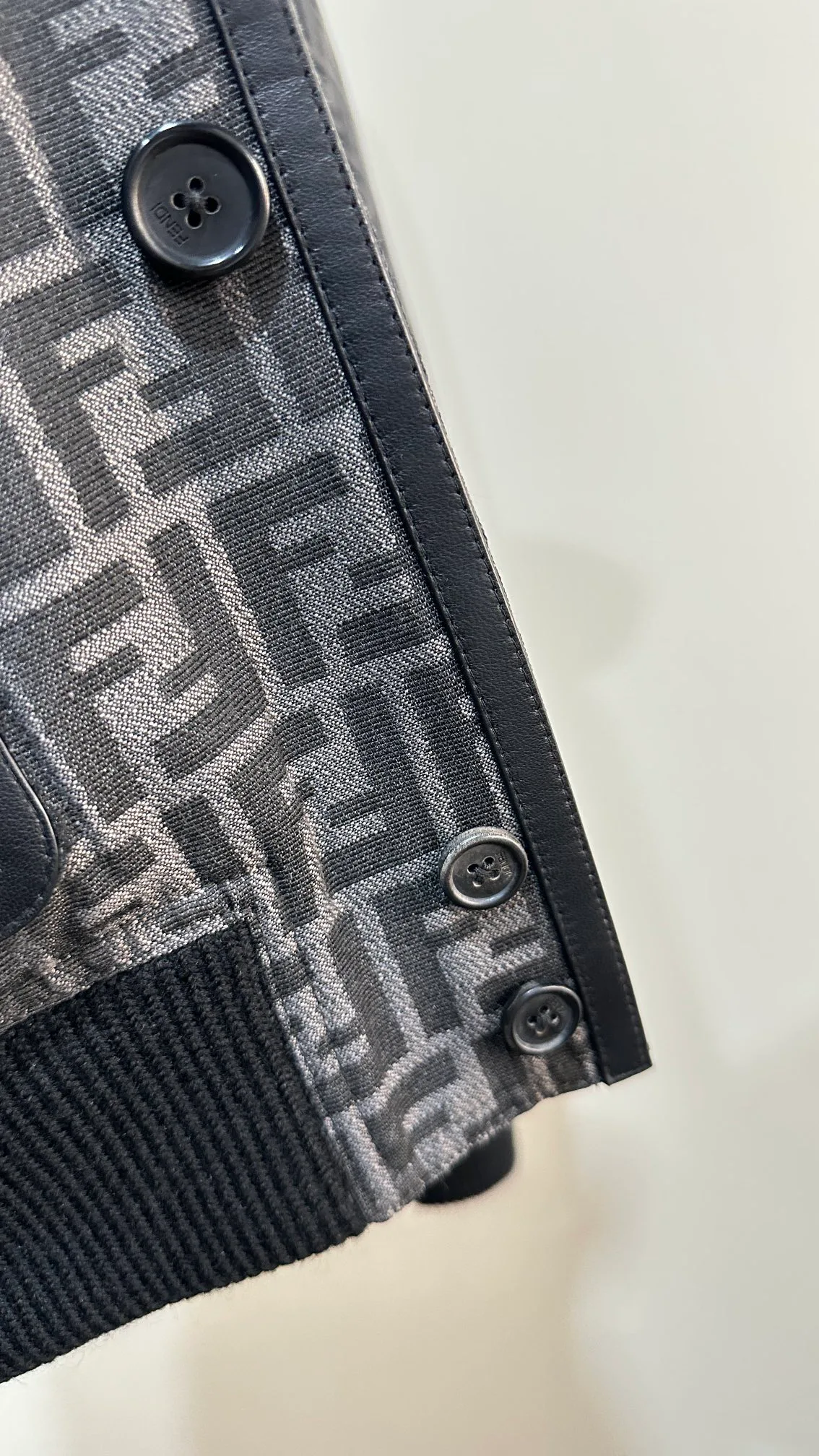 Куртки И Пуховики Мужские Fendi 113486