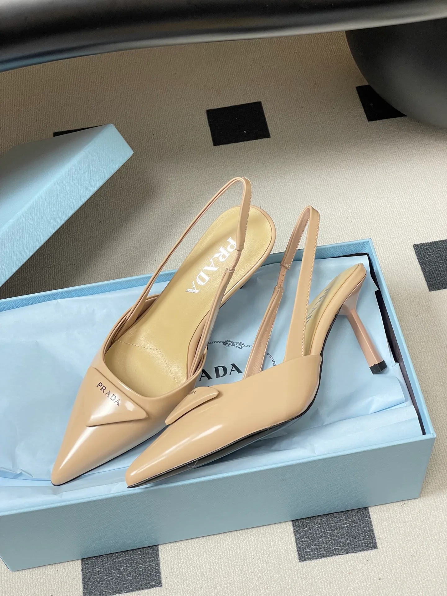 Босоножки Женские Prada 11898676