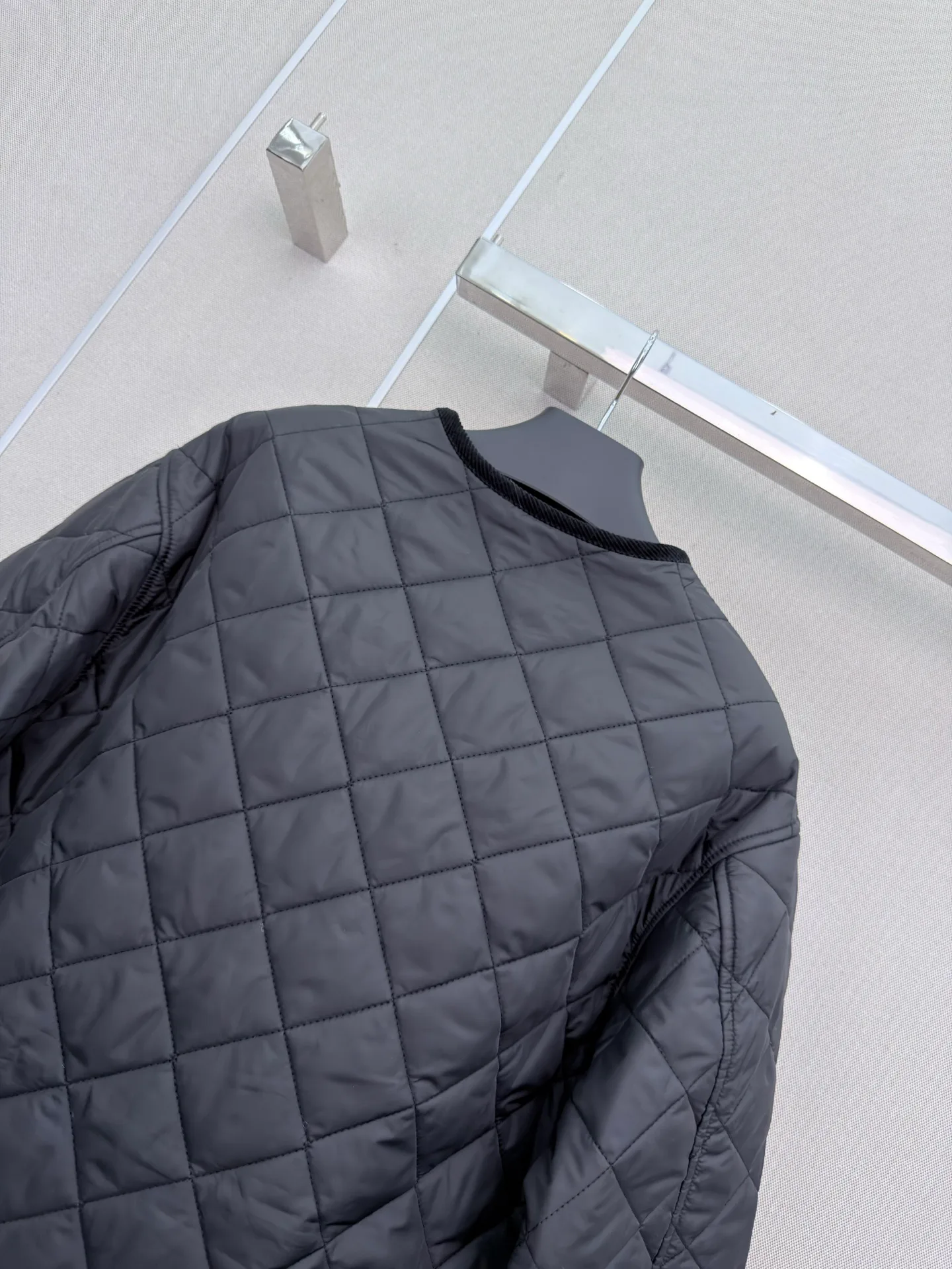 Куртки И Пуховики Женские Prada 18790474