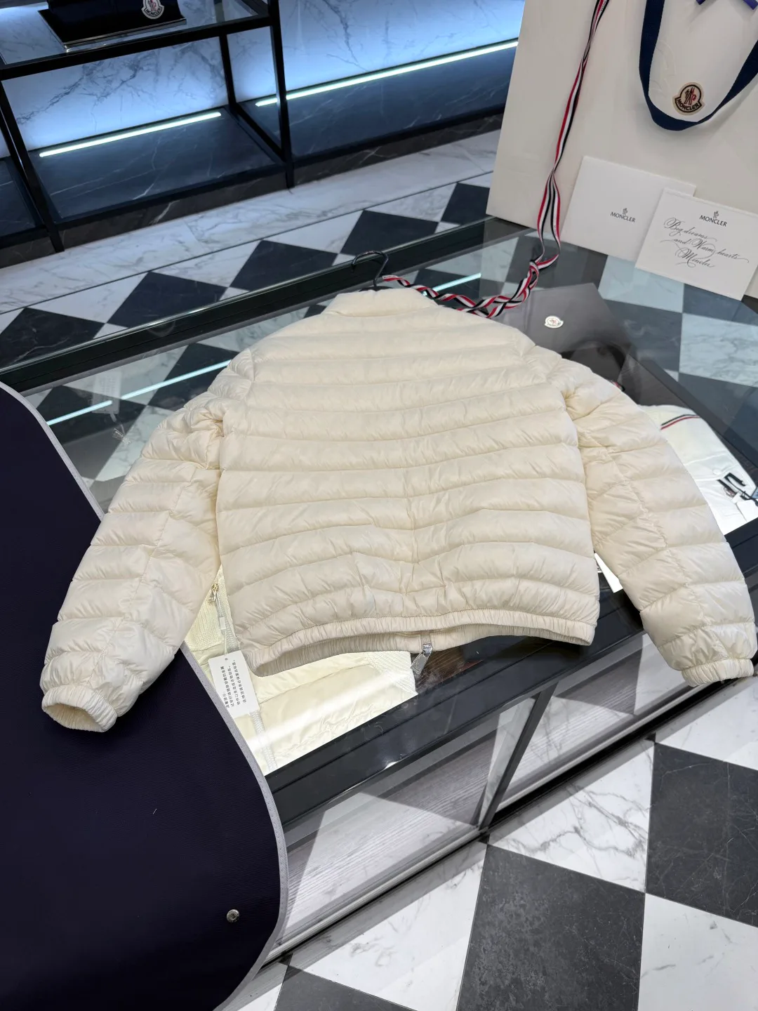 Куртки И Пуховики Женские Moncler 18741273