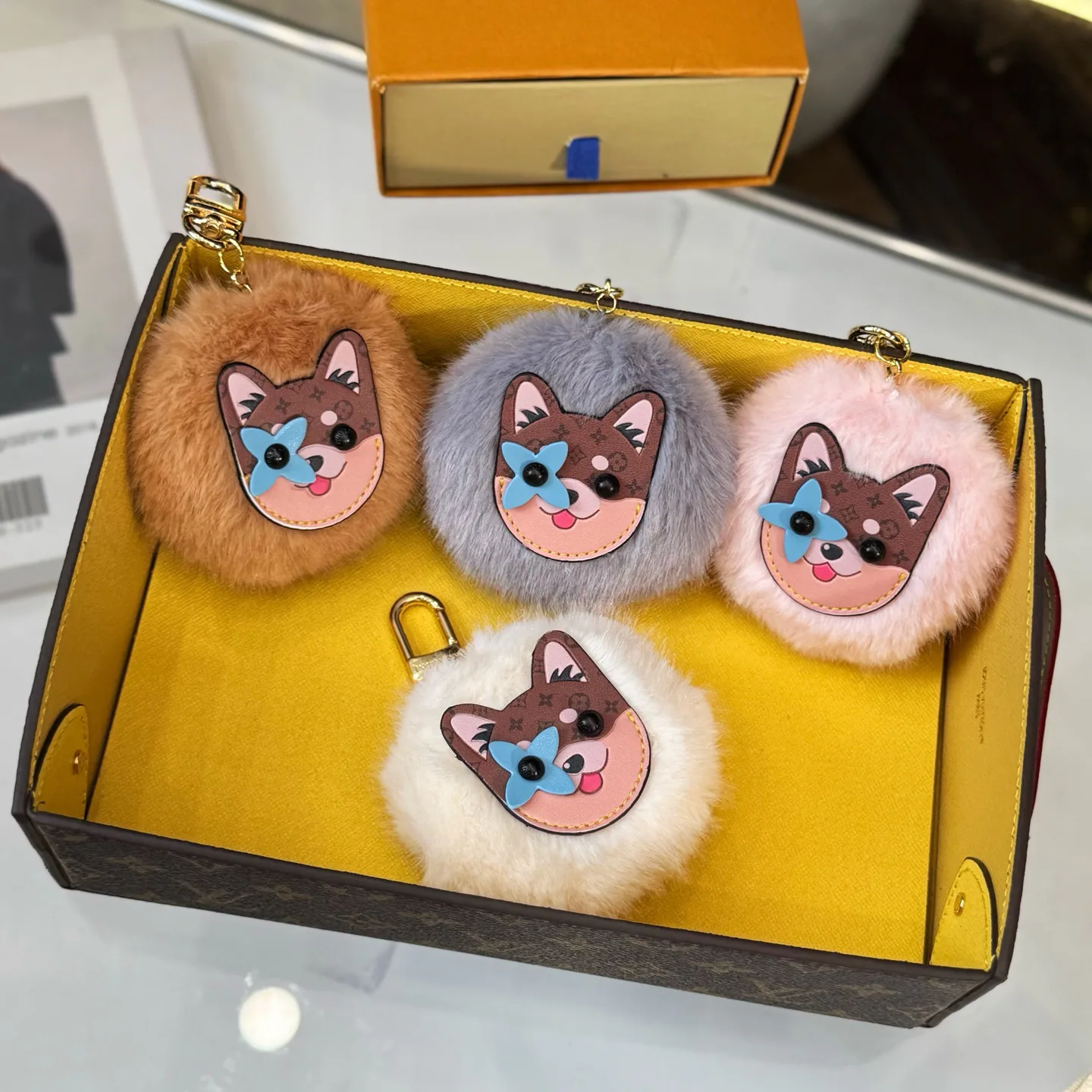 Ключницы Louis Vuitton 18013788