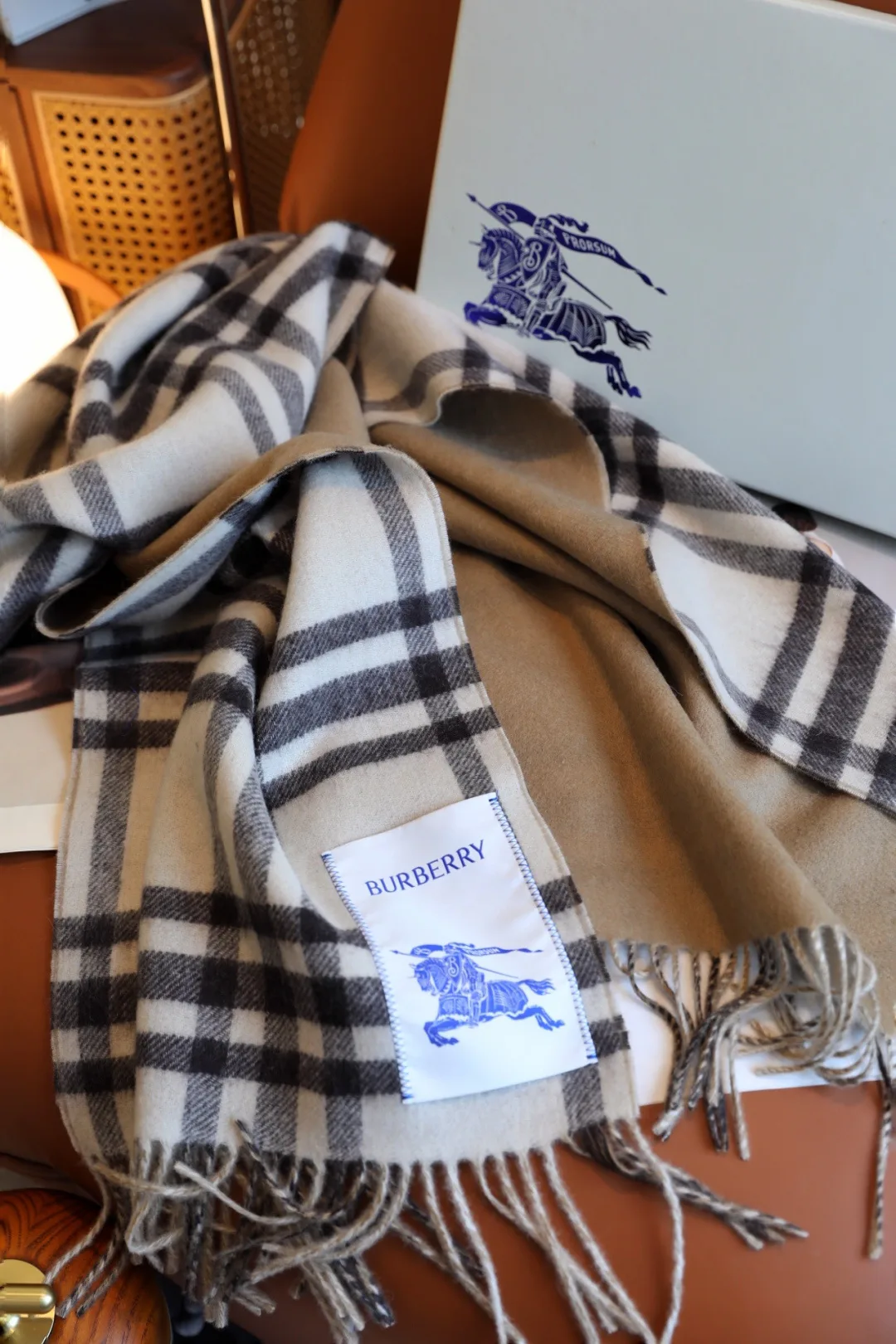 Шарфы Burberry 5049049