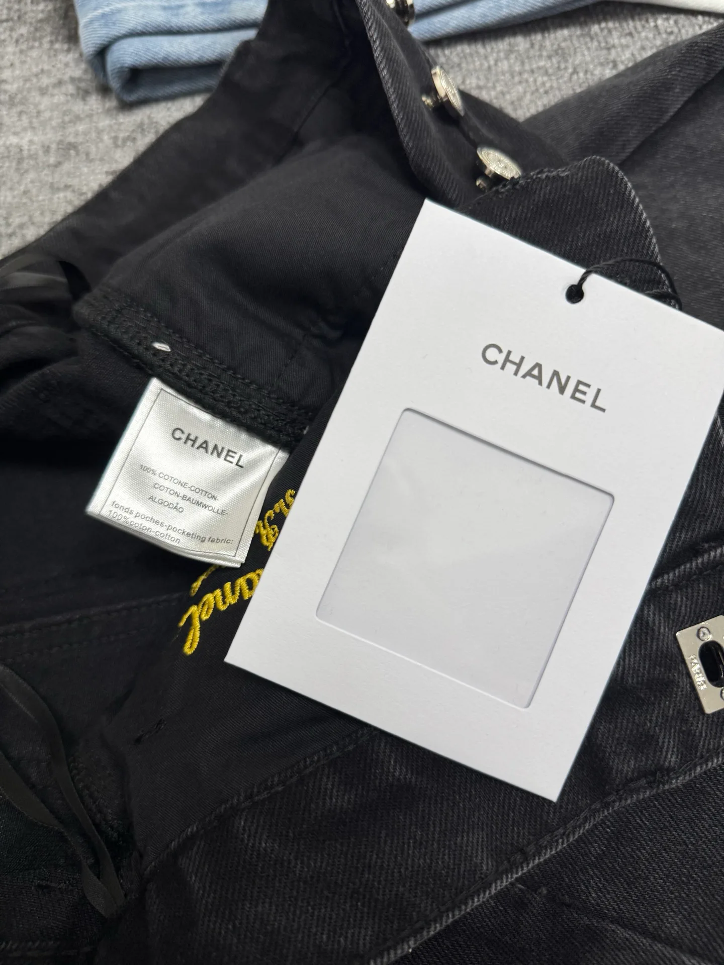 Джинсы Женские Chanel 13416833