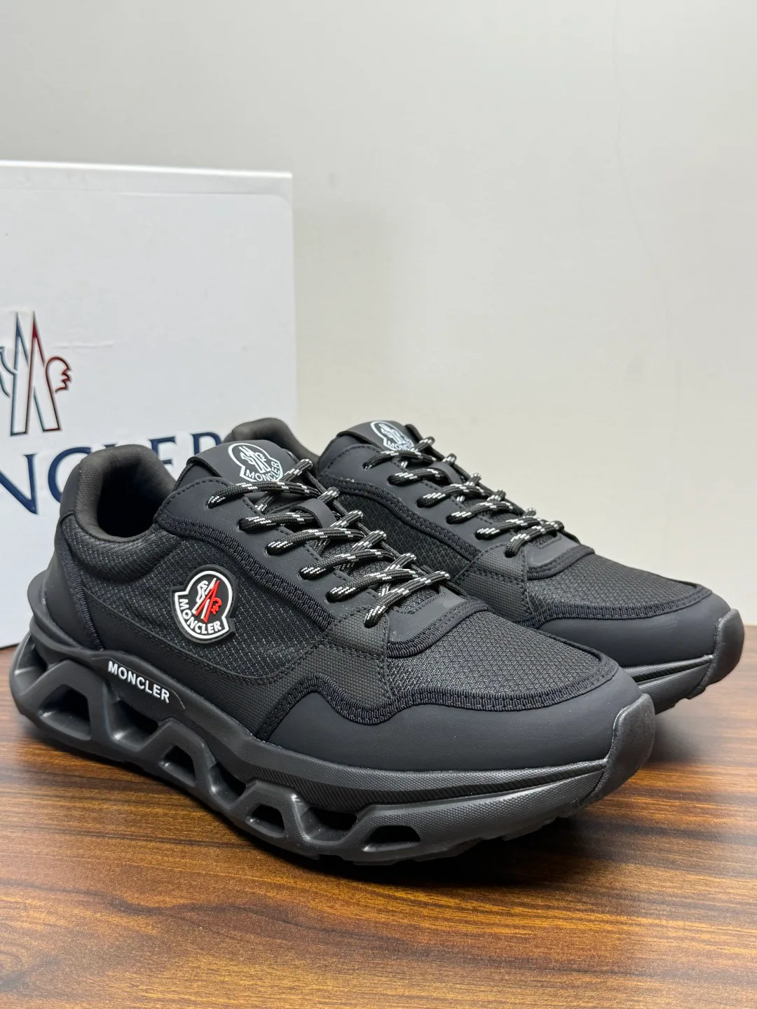Кроссовки Мужские Moncler 19401691