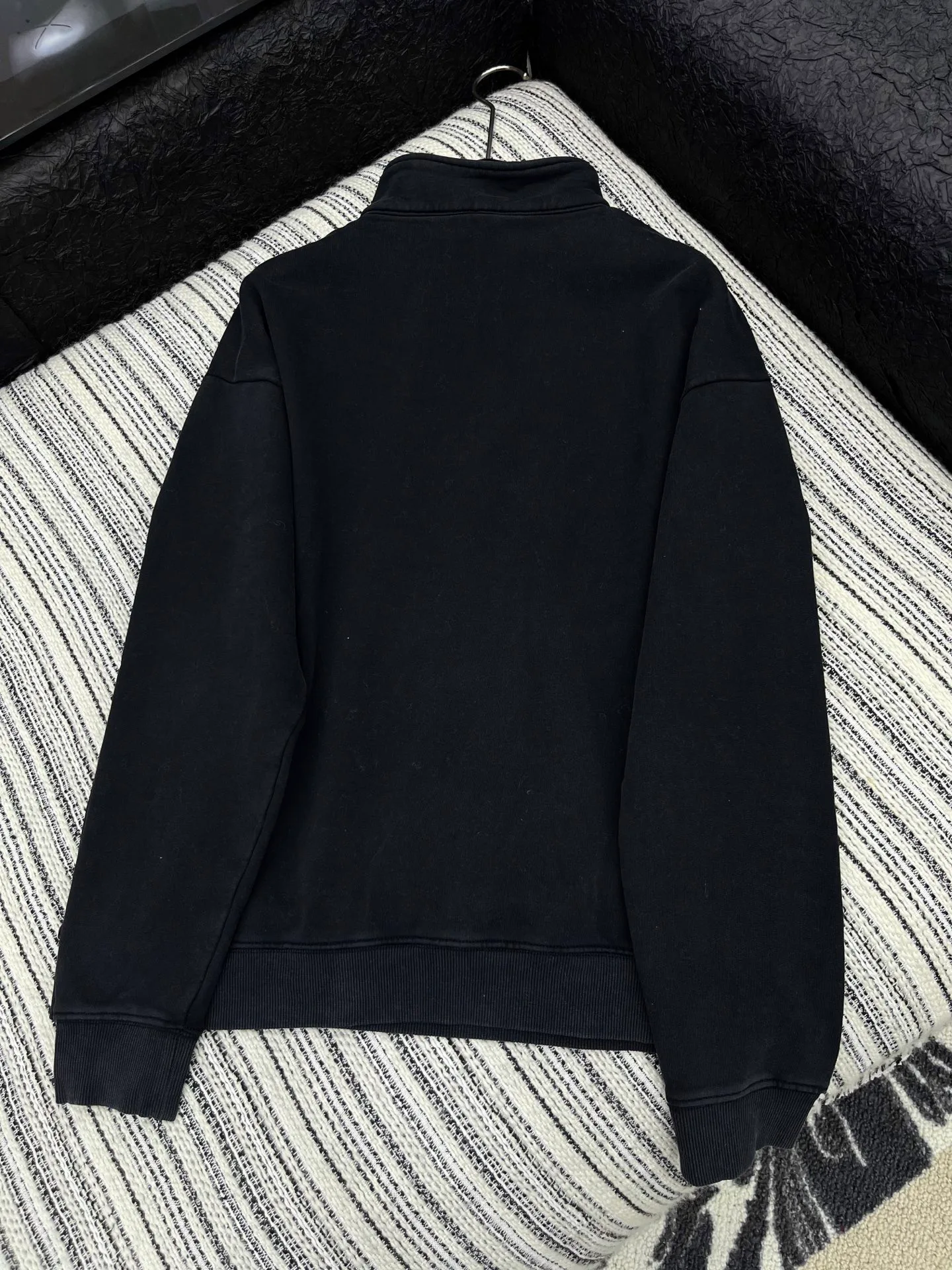 Свитшоты Женские Dio 89309