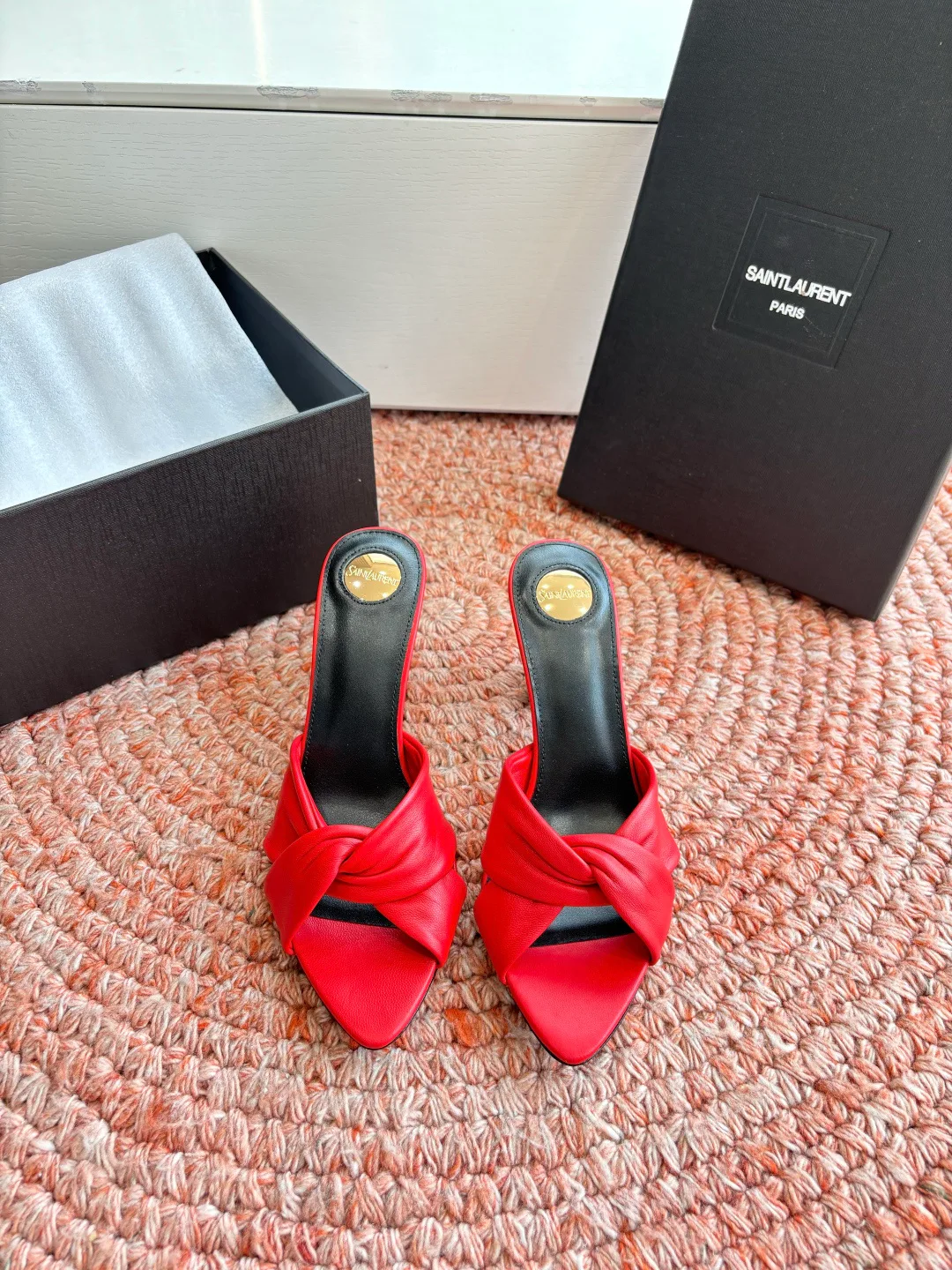 Босоножки Женские Saint Laurent 11770261