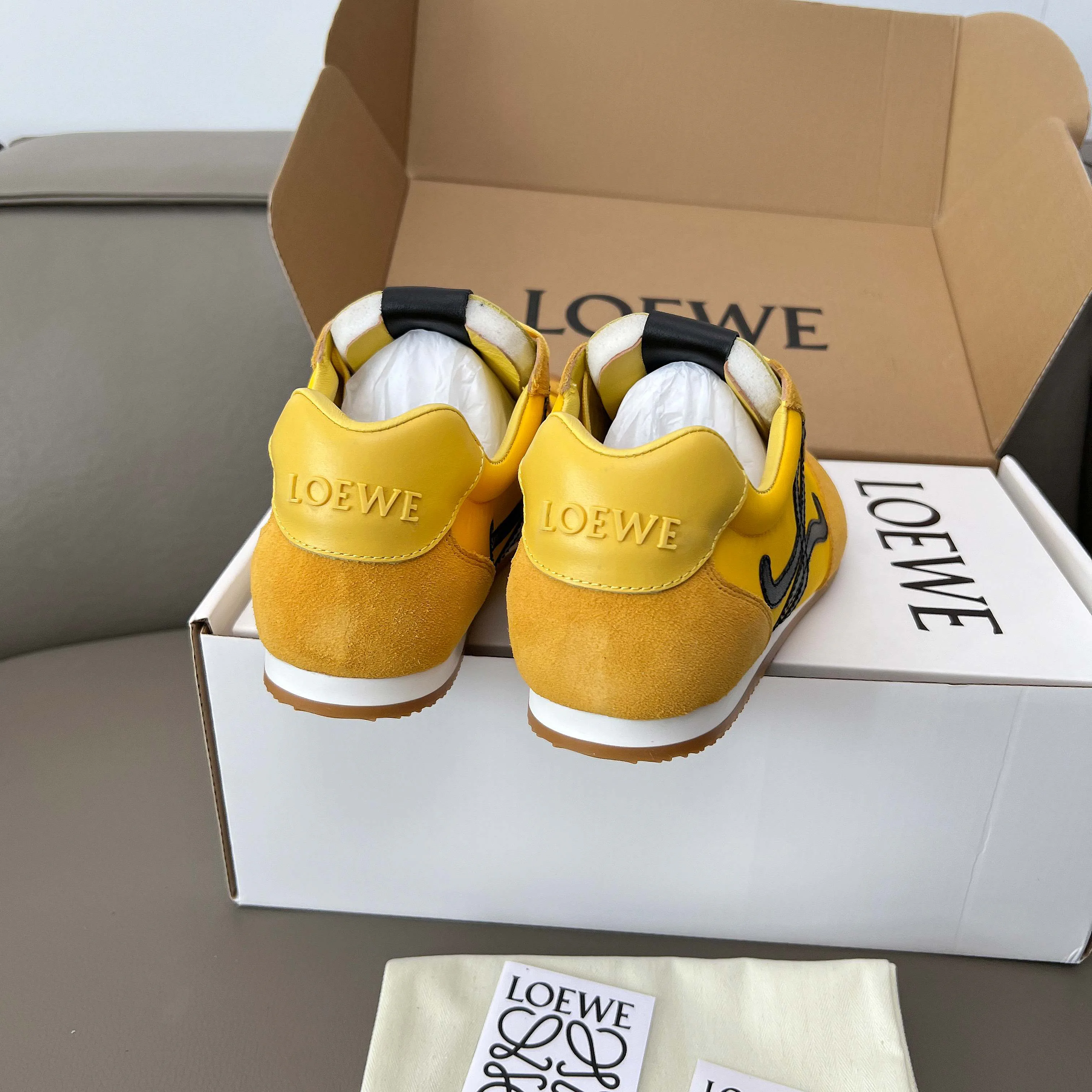 Кроссовки Женские Loewe 18011178