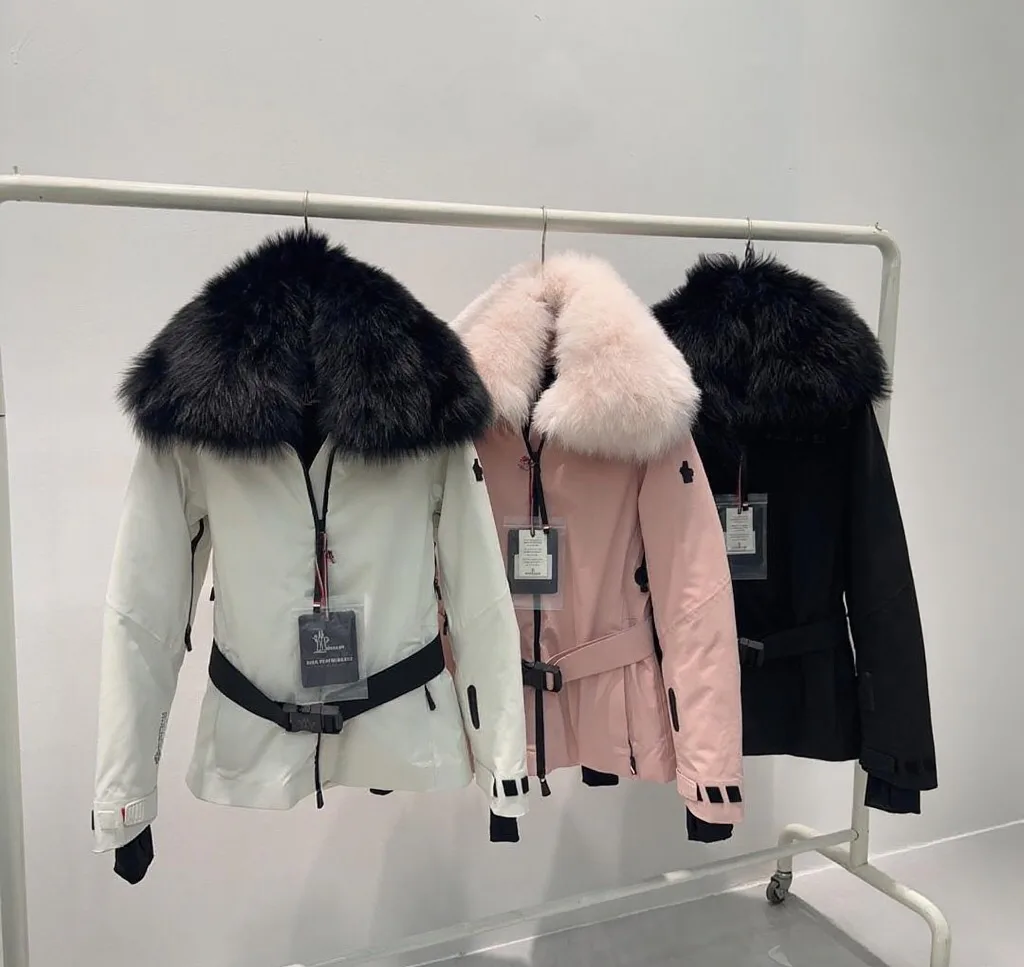 Куртки И Пуховики Женские Moncler 18710228