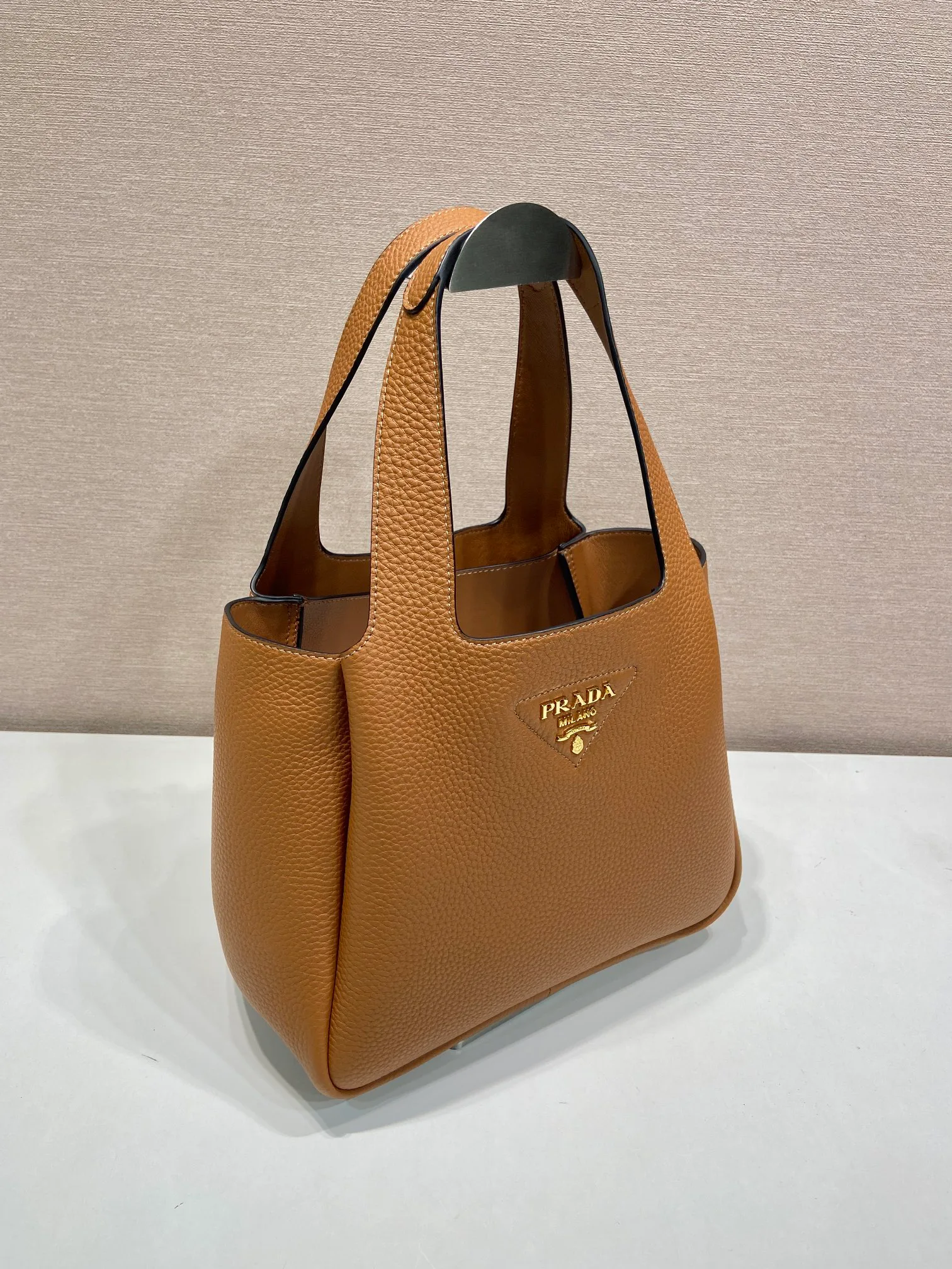 Классические Сумки Женские Prada 11449118