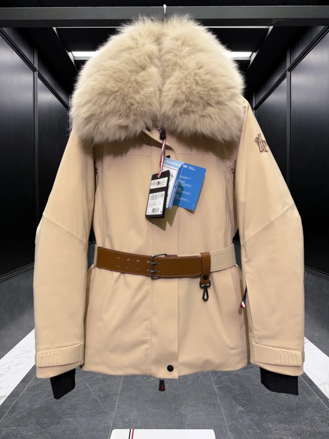 Куртки И Пуховики Женские Moncler 795222
